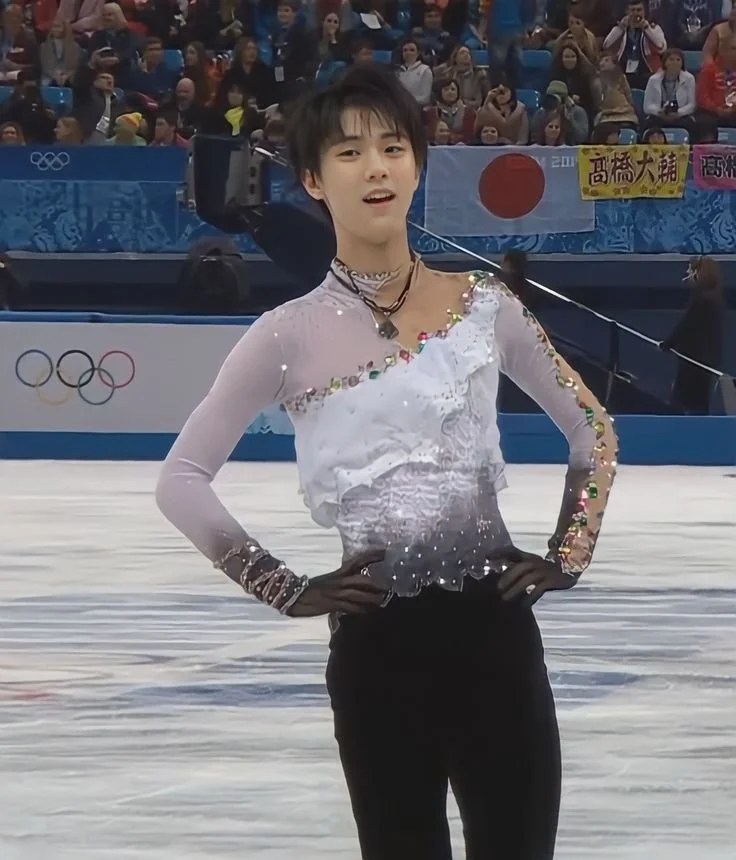 Yuzuru Hanyu Cristalize costume.jpeg
