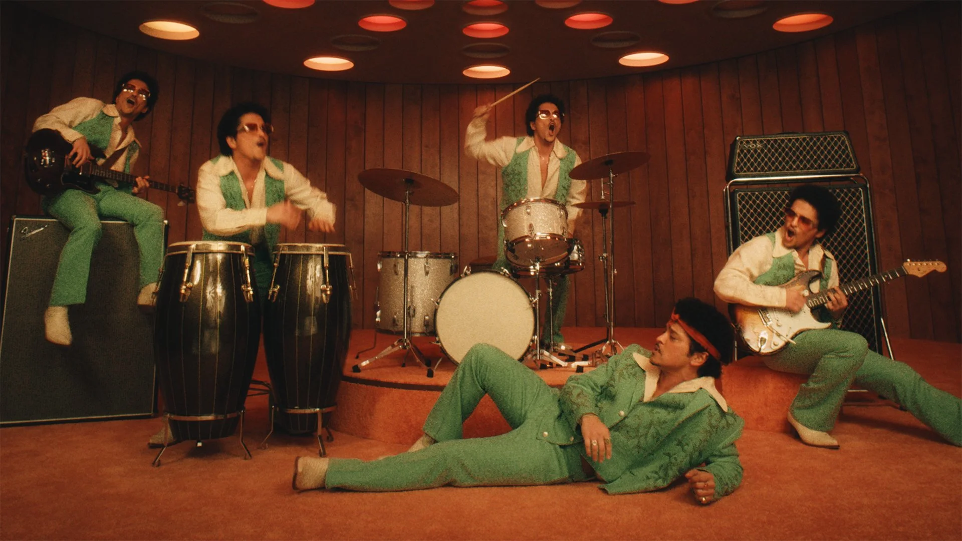 Bruno Mars Brings the Groove Back: Inside The Romantic Tour and his New ...