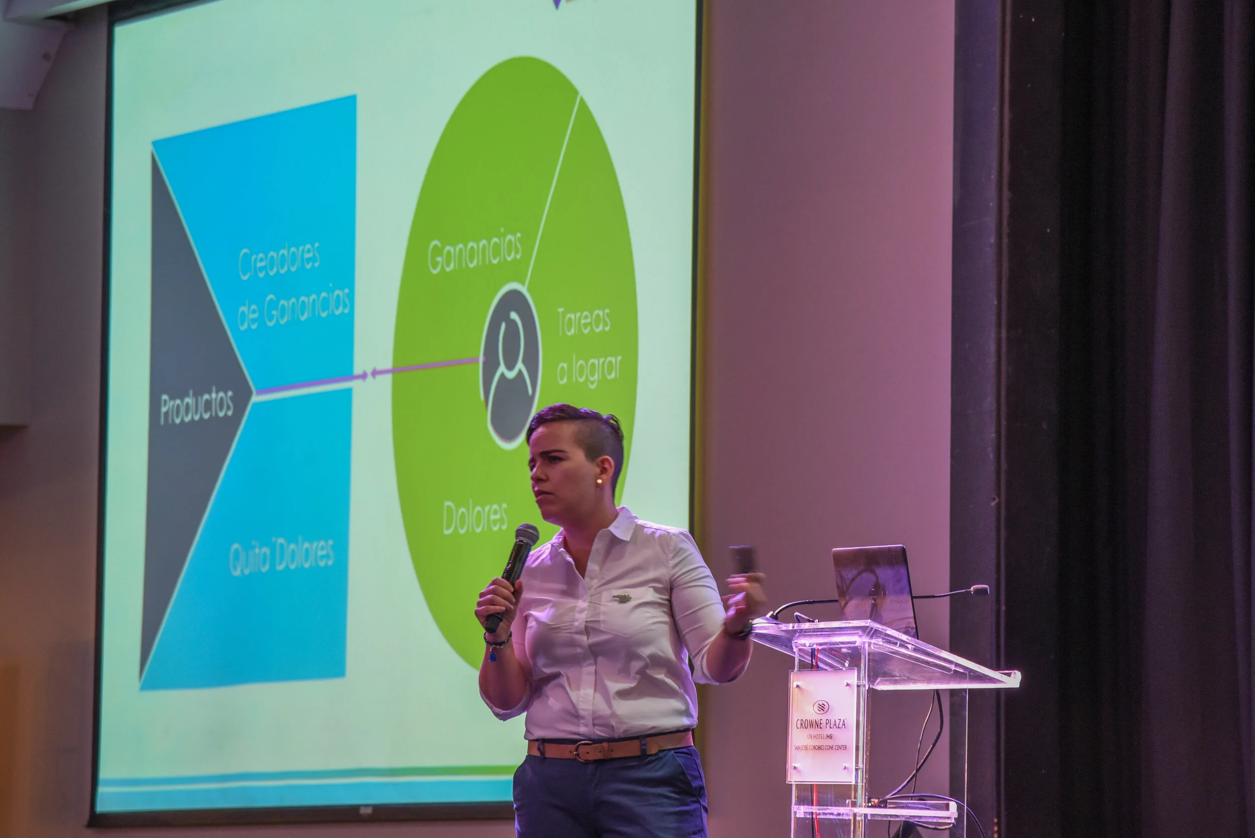 Ana Mora 12-feb 2020-10.jpg