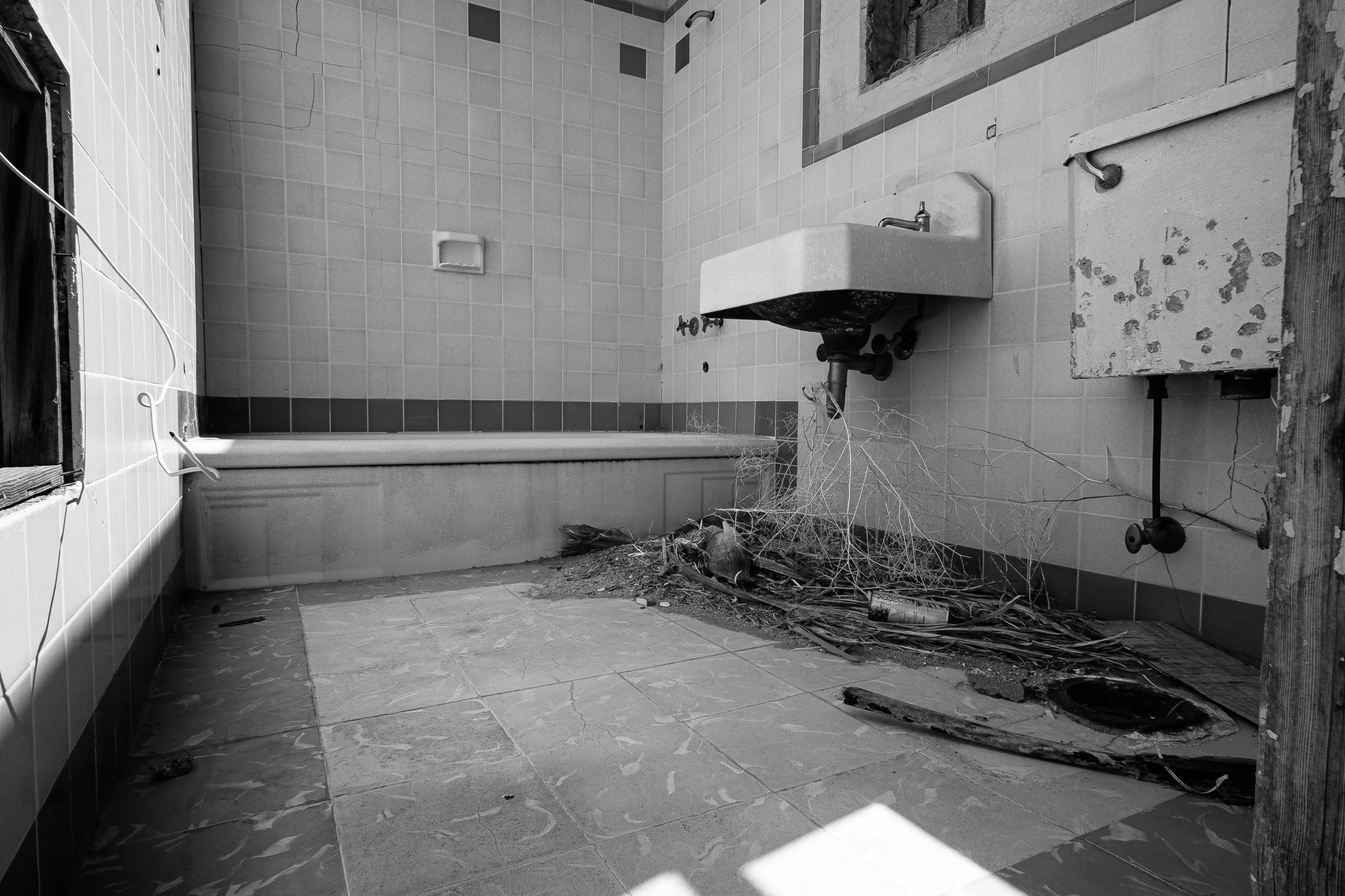 abandon_condos_borrego-8.jpg