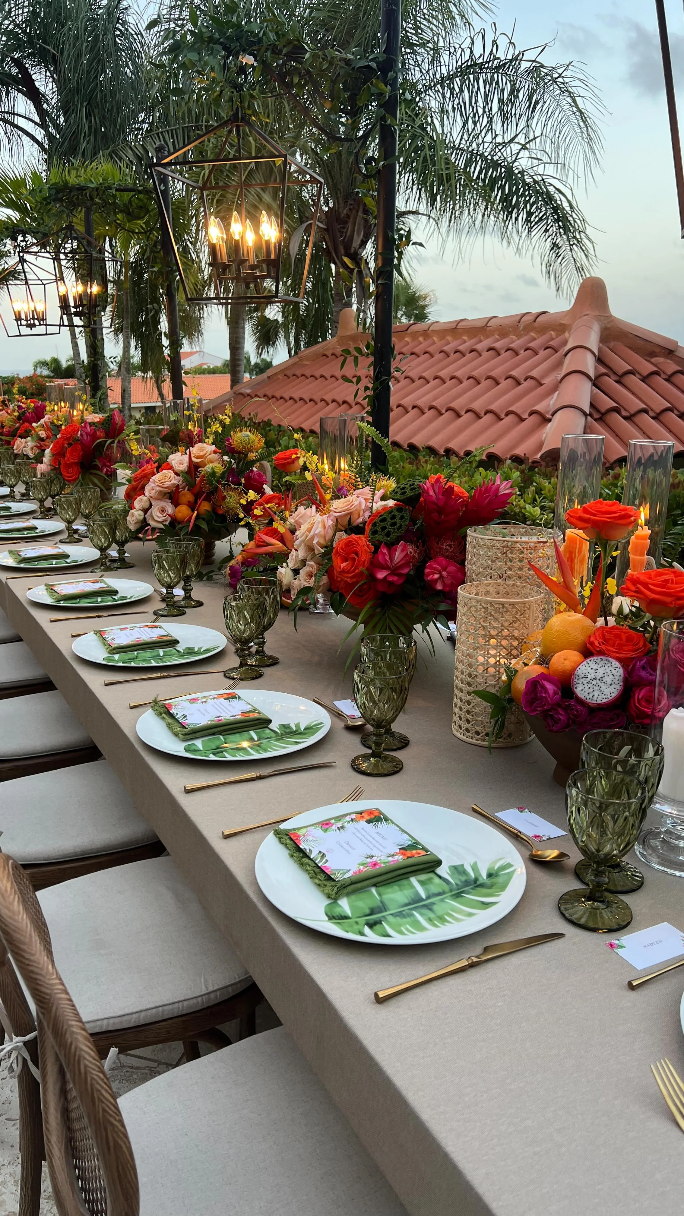 Honored to showcase a glimpse of Puerto Rico’s vibrant flavors and rich cultural heritage at this extraordinary event.
#puertorico #corporateevent #kriziadiaz #eventplanner
Decor @eclectikevents