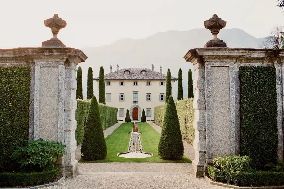✨ Villa Balbiano &ndash; Lake Como, Italy ✨

An icon of elegance and grandeur on the shores of Lake Como.
This 16th-century historic villa blends Renaissance architecture with luxurious interiors and breathtaking lakeside gardens. 🌿🏛️

📍 Capacity: