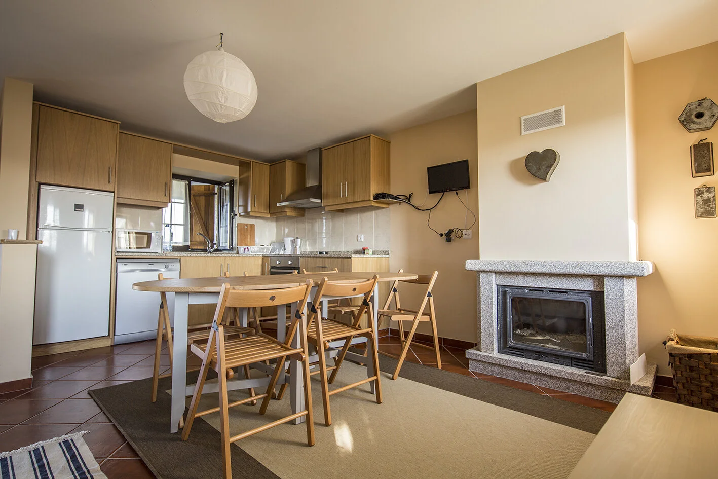 Casa_01_Kitchen.jpg