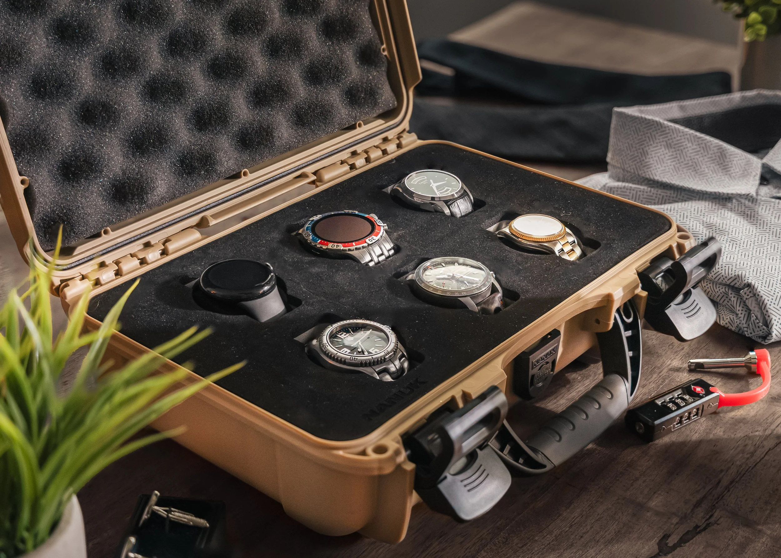 Nanuk Watch-5-2.jpg