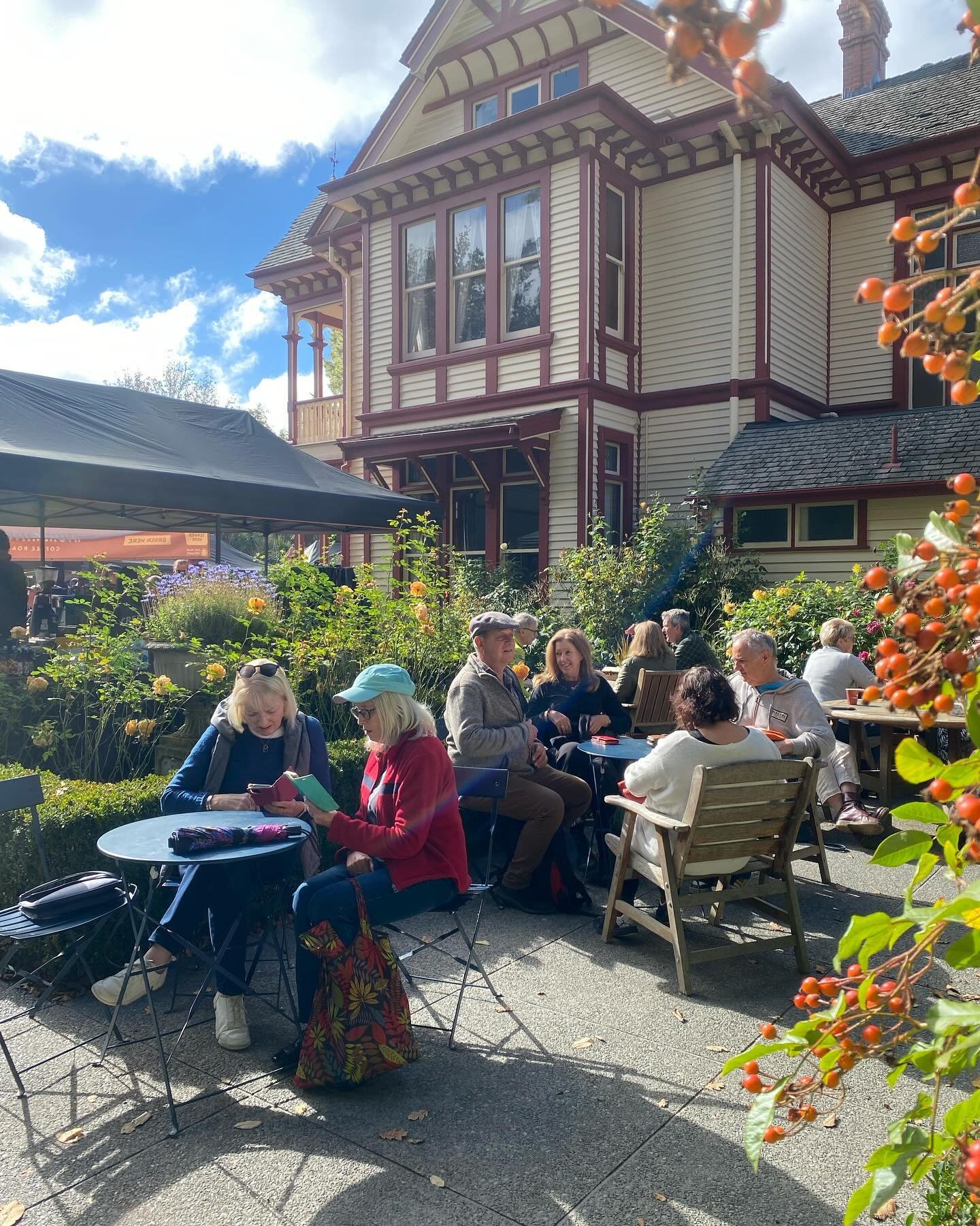 Yesterday turned into such a stunning Autumn day after a very foggy and cold start. Thanks for coming to see us, some highlights of the day yesterday 🍁🍂☀️

#chchfarmersmarket #autumnmarket #chchnz #nzmade #canterburybusiness #nzowned #supportsmalla