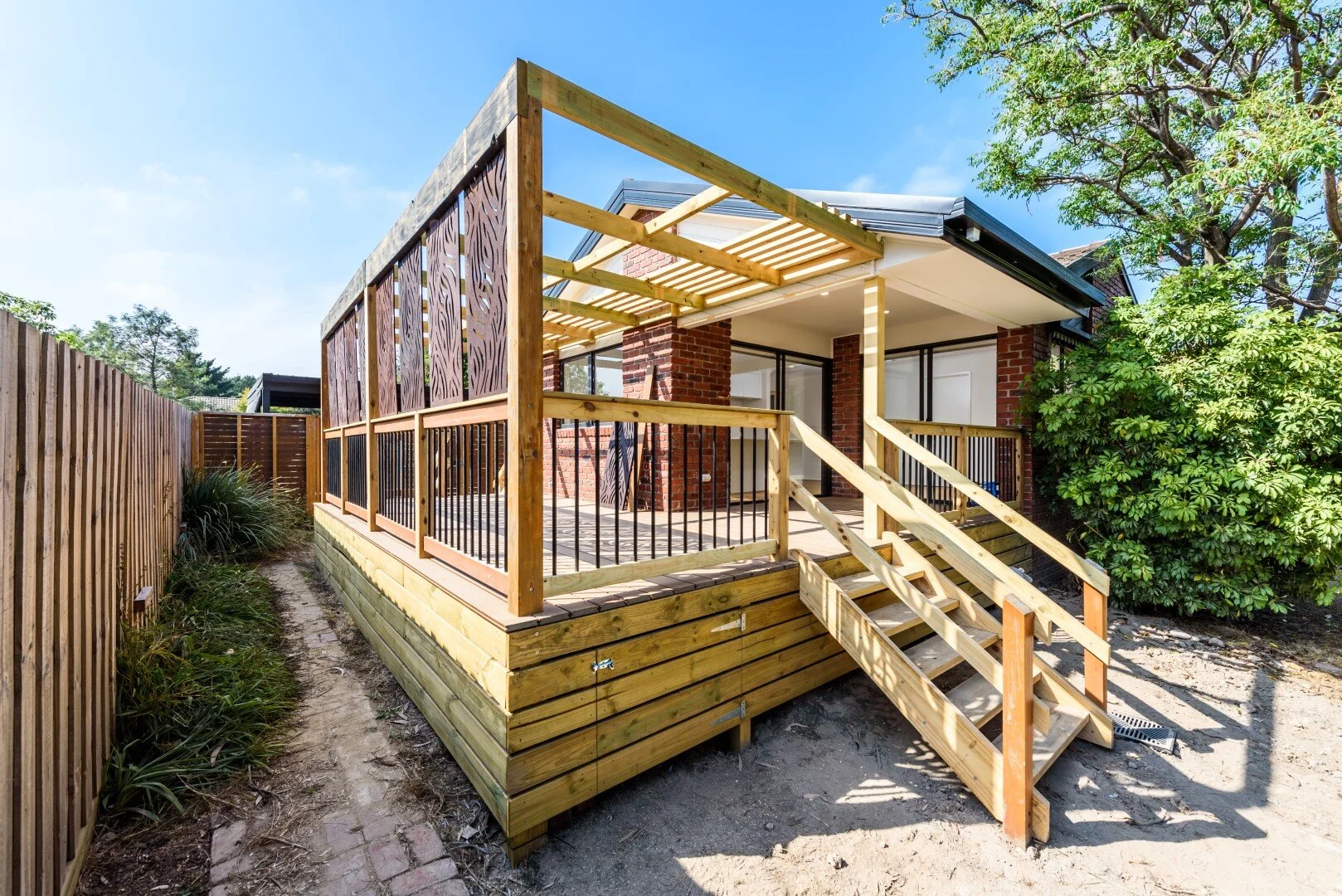 Lysterfield deck & renovation