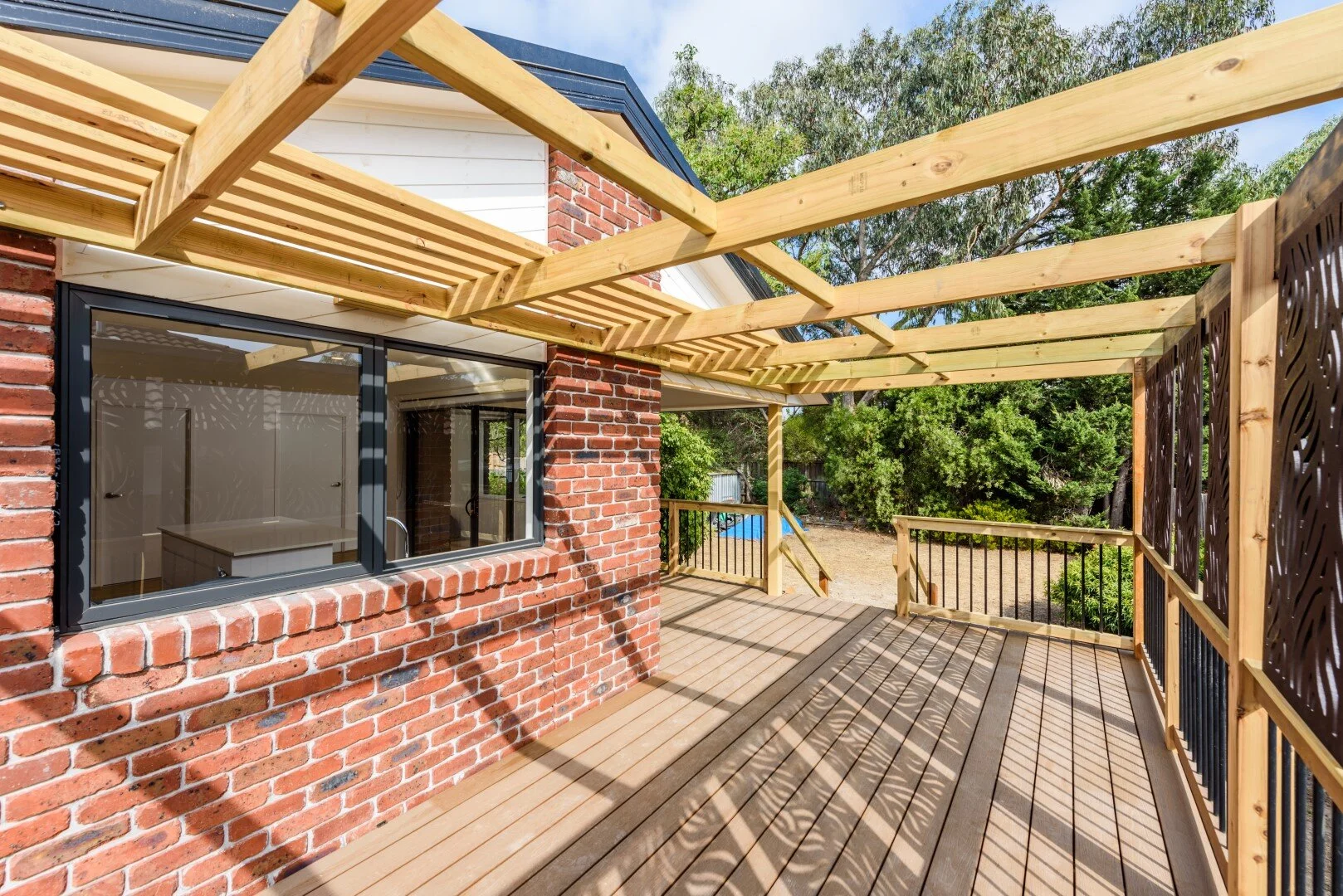 ELF_8478 (Large).jpg