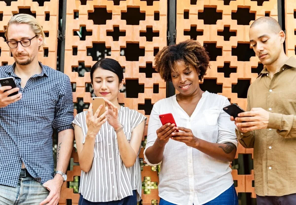 Essential Guide to Social Media for Small Businesses.