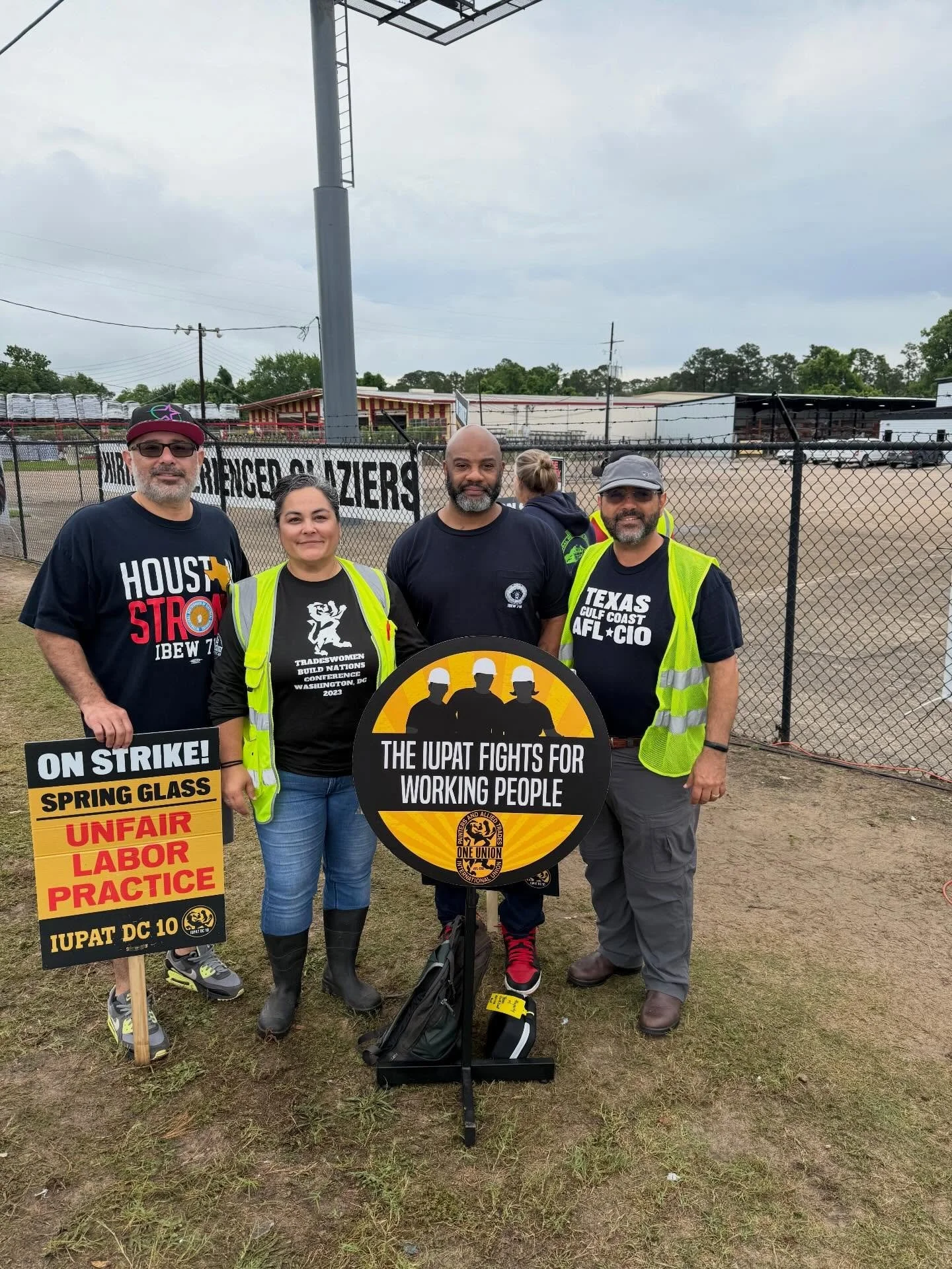 Yesterday, union members, community allies, and elected leaders stood in solidarity with members of IUPAT DC 10 / Glaziers Local 1778 on a ULP strike of Conroe-based Spring Glass &amp; Mirror.

For more than 45 years, these union glaziers have helped