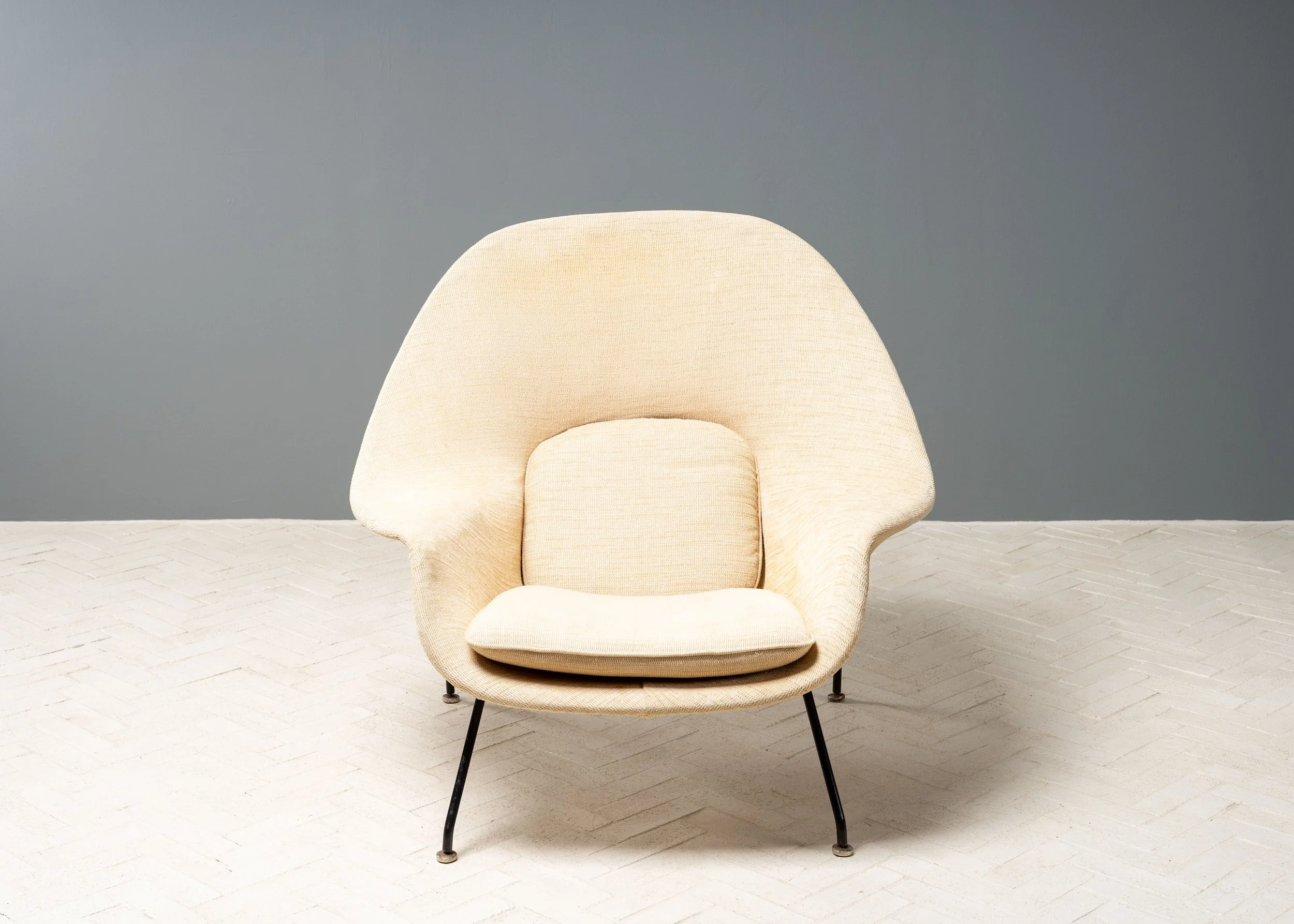 eero-saarinen-knoll-womb-chair-ottoman-workshop-reside-inc-6.jpg