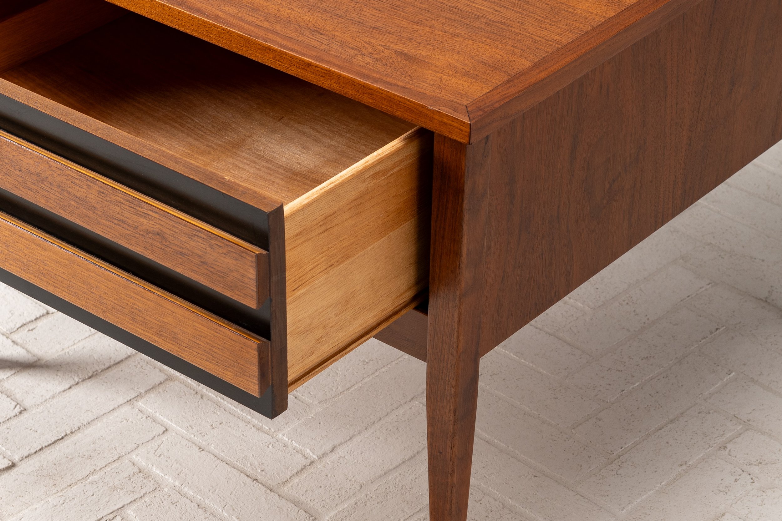 2-walnut-dillington-side-table-resideinc-10.jpg