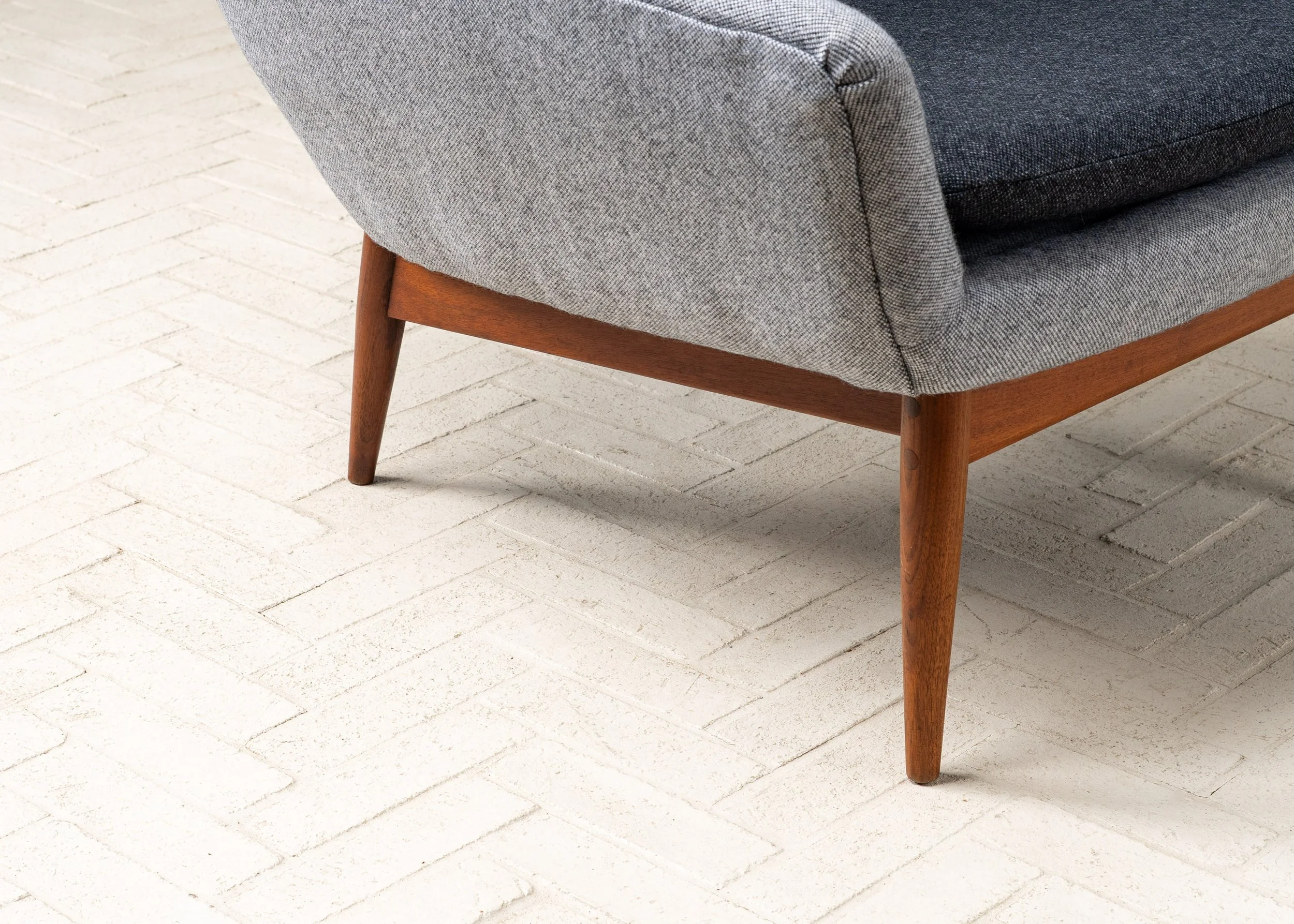 swedish-two-tone-lounge-chair-resideinc-5.jpg