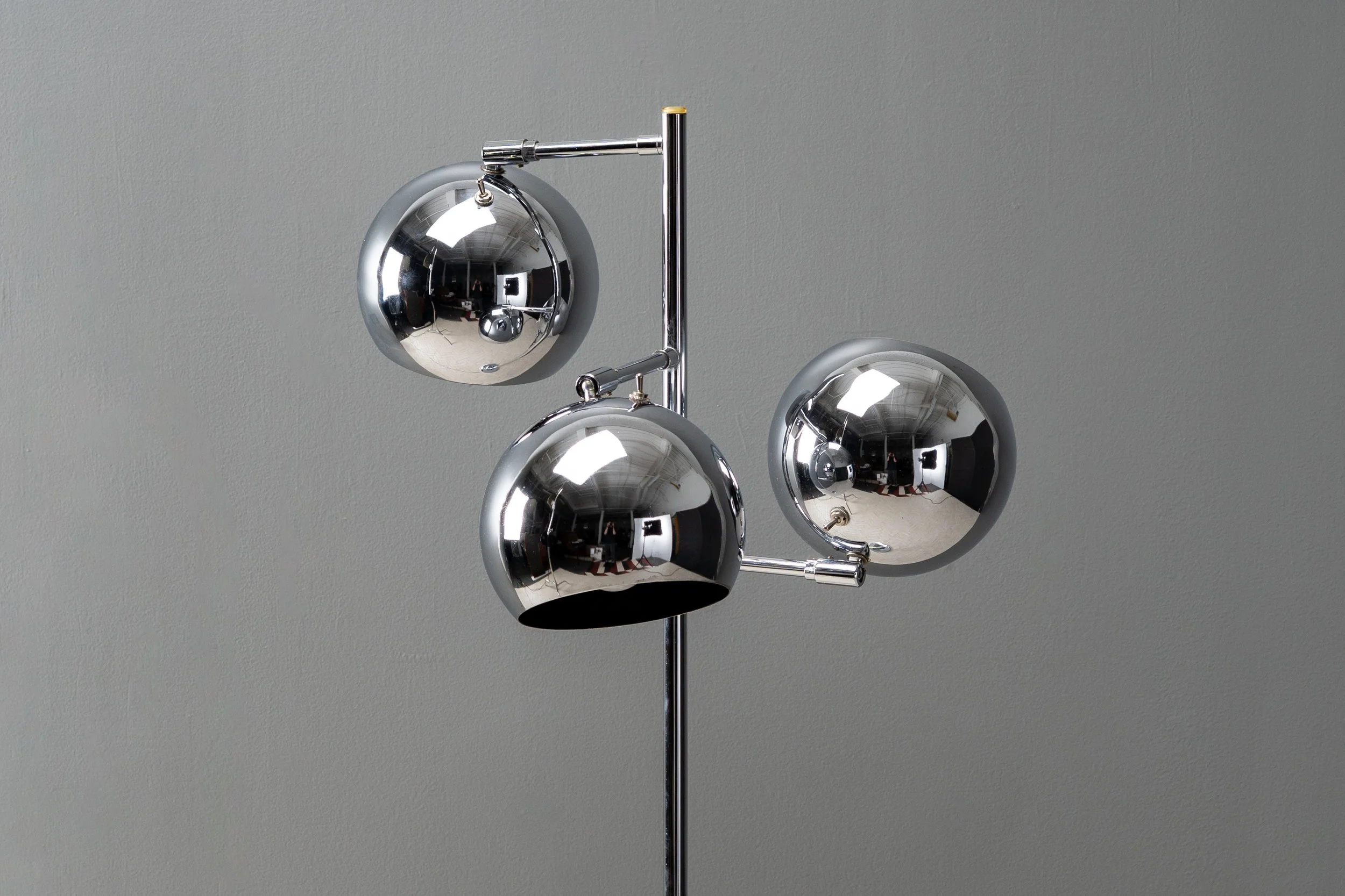 sonneman-chrome-orbiter-floor-lamp-resideinc-10.jpg