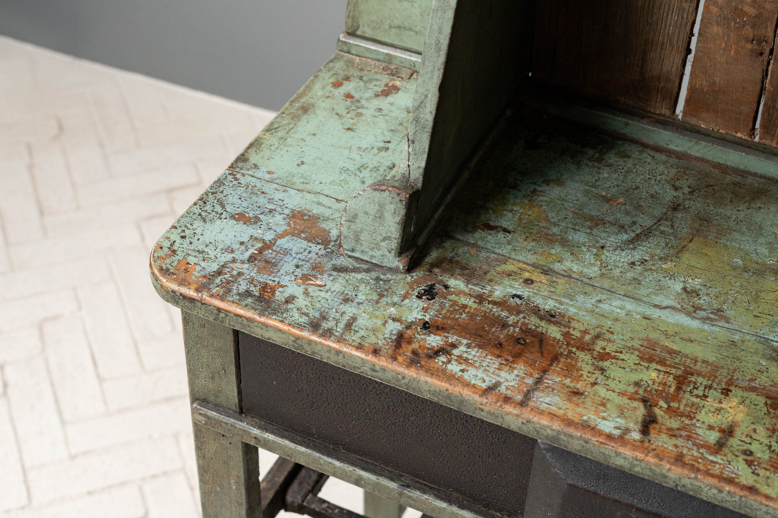 rustic-hutch-resideinc-10.jpg