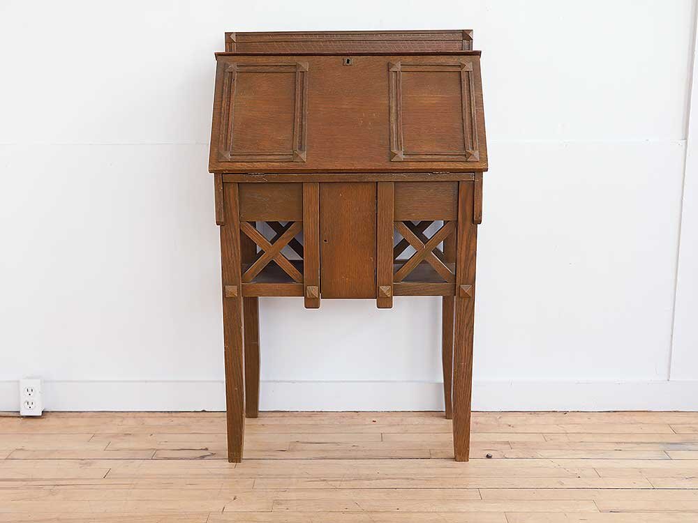 Arts and Crafts Era Secretary