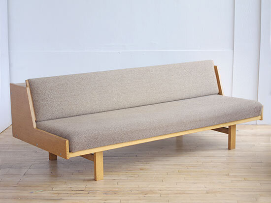 Hans Wegner Model GE-258 Daybed
