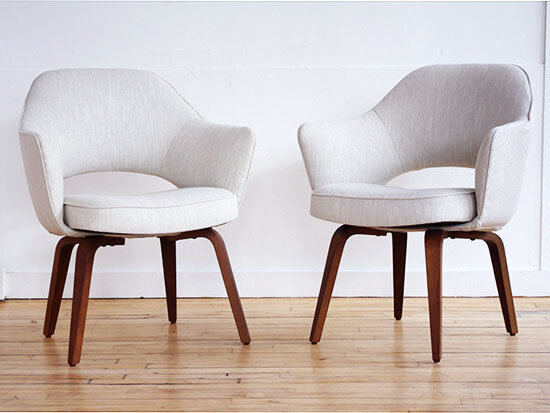 Knoll Executive Arm Chairs with Wood Legs