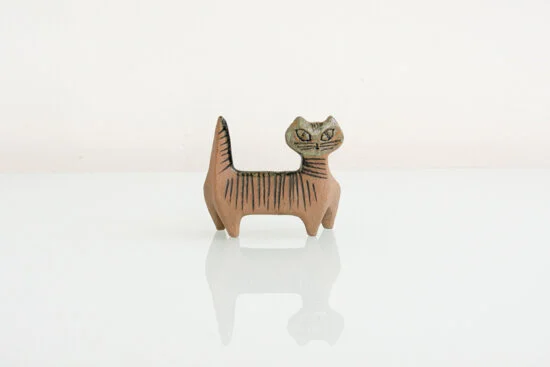 6451-1-Lisa-Larson-Ceramic-Cat.jpeg