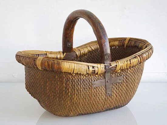 6272-1-Wicker-and-Iron-Basket.jpeg