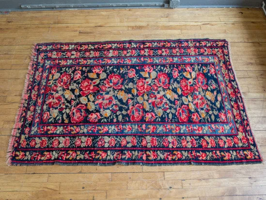 5447-1-Oriental-Scatter-Rug-with-Floral-Motif.jpeg