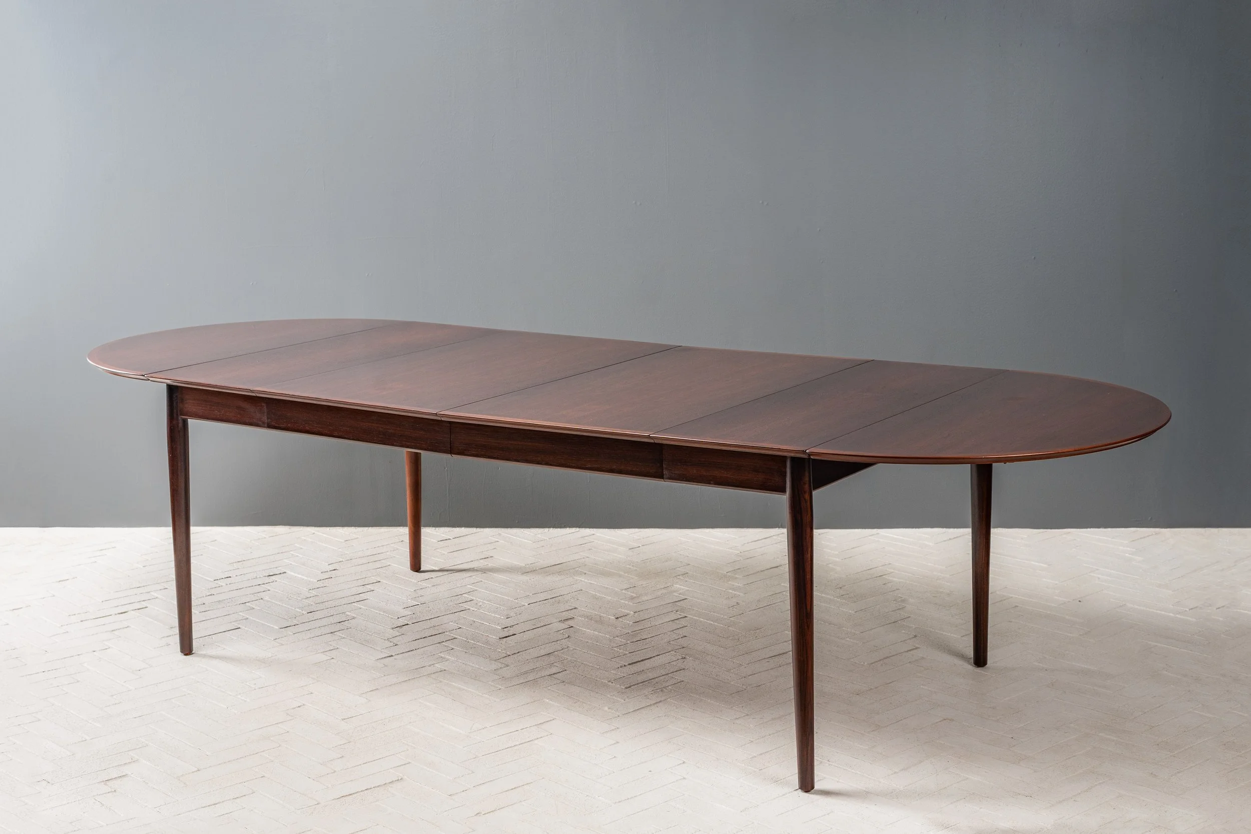 arne-vodder-model-227-rosewood-dining-table-resideinc-10.jpg
