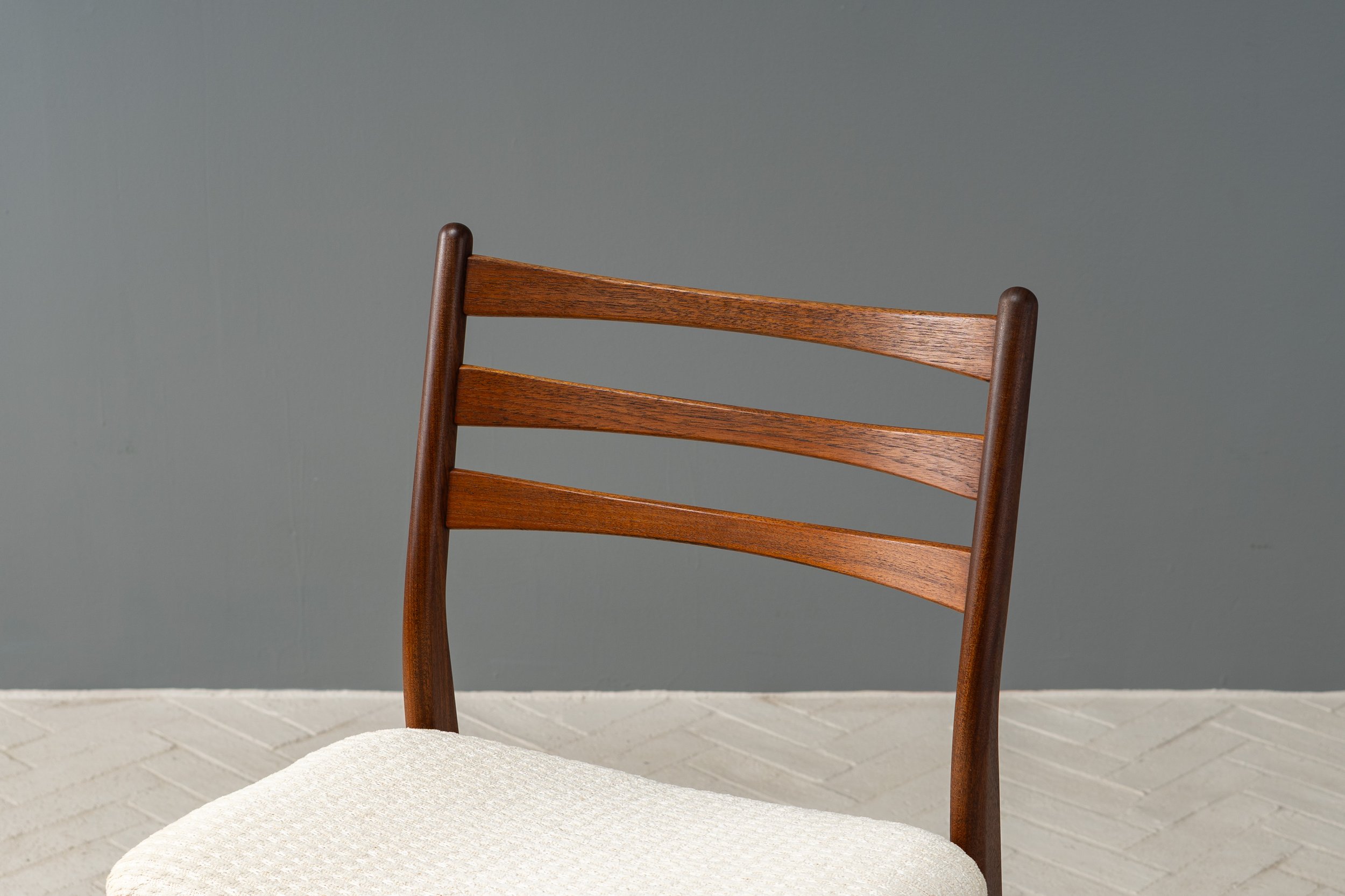 dutch-rosewood-dining-chairs-resideinc-14.jpg