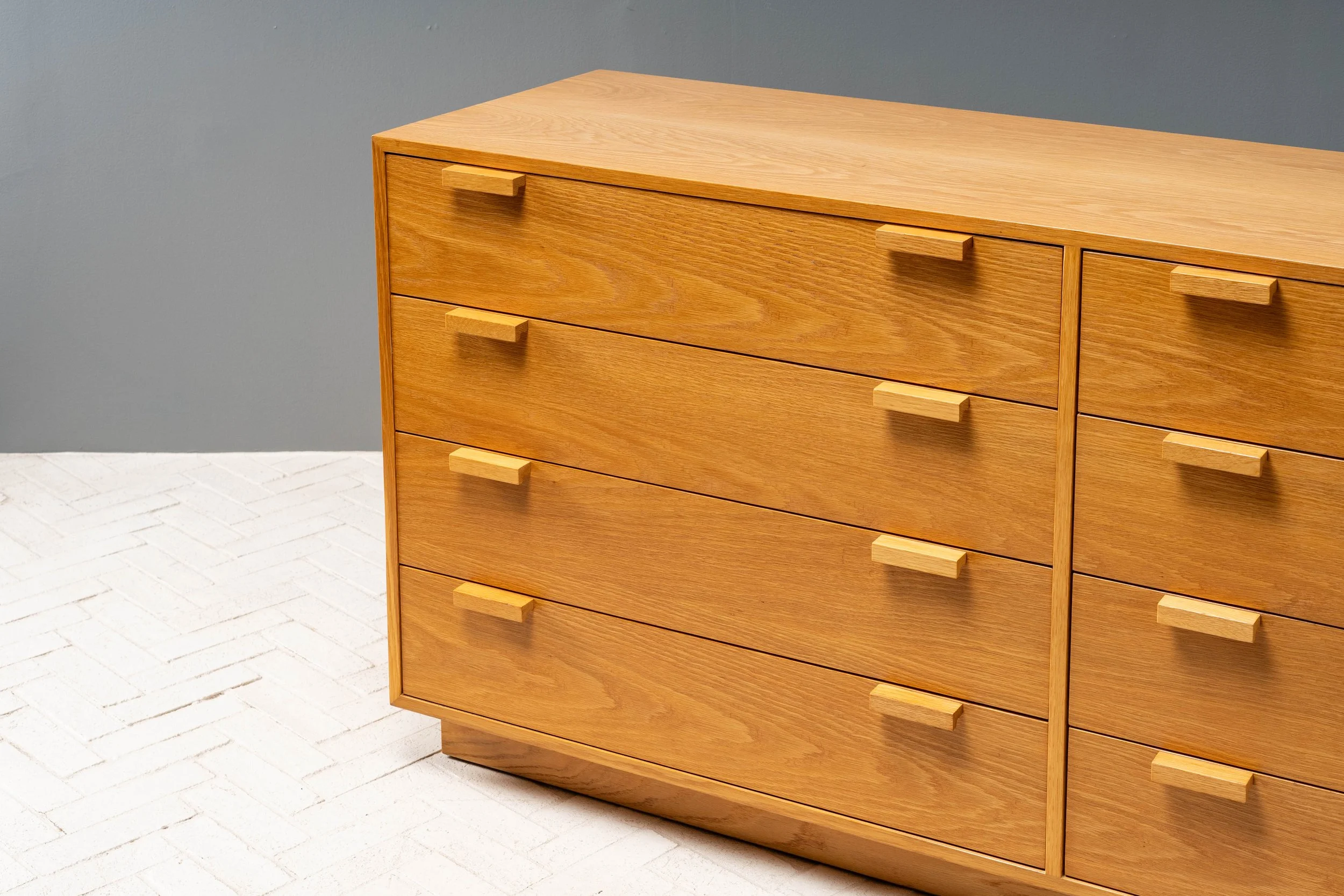 charles-webb-sixties-series-oak-bureau-aug2025-resideinc-13.jpg