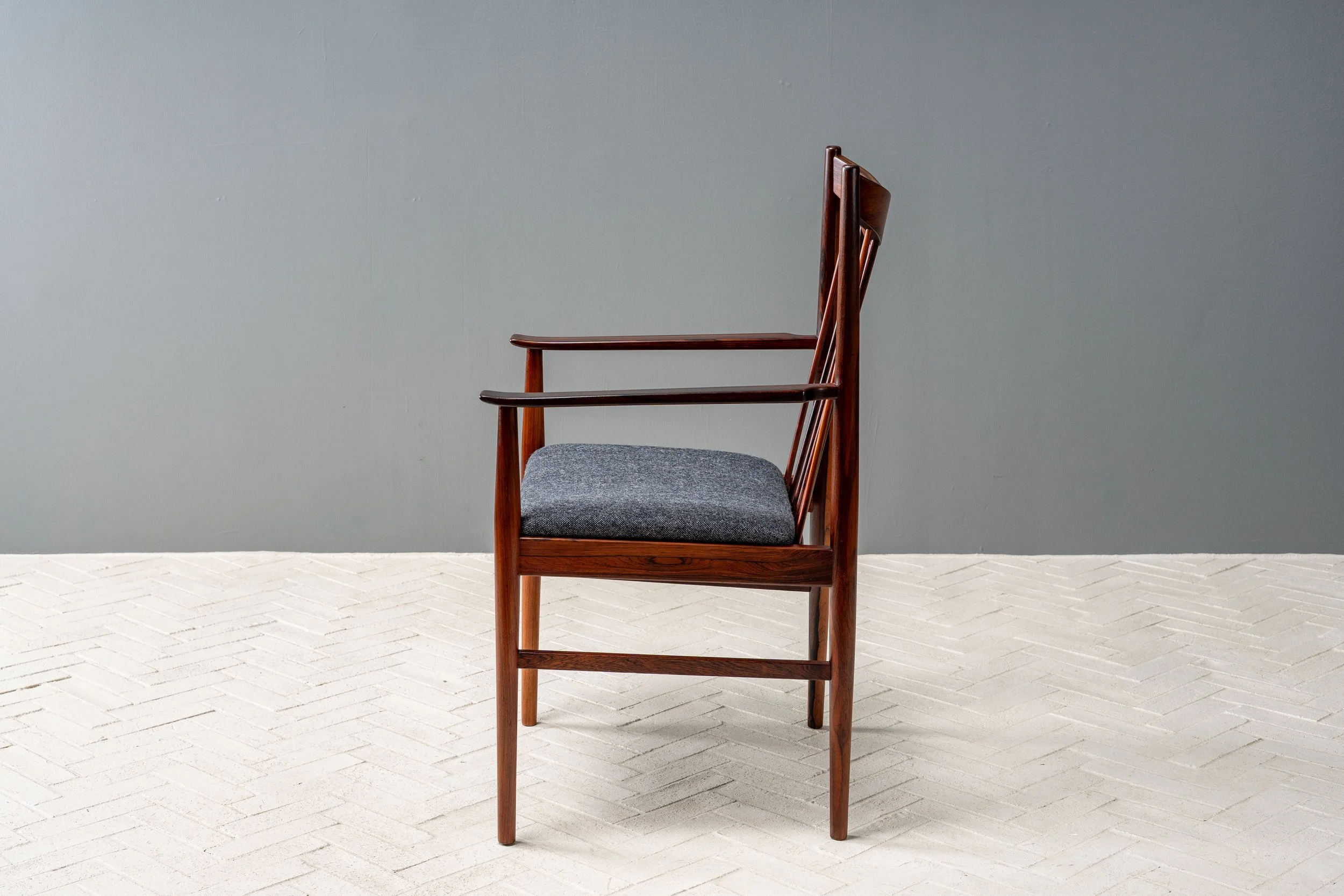 set-of-6-arne-vodder-rosewood-dining-chairs-resideinc-15.jpg