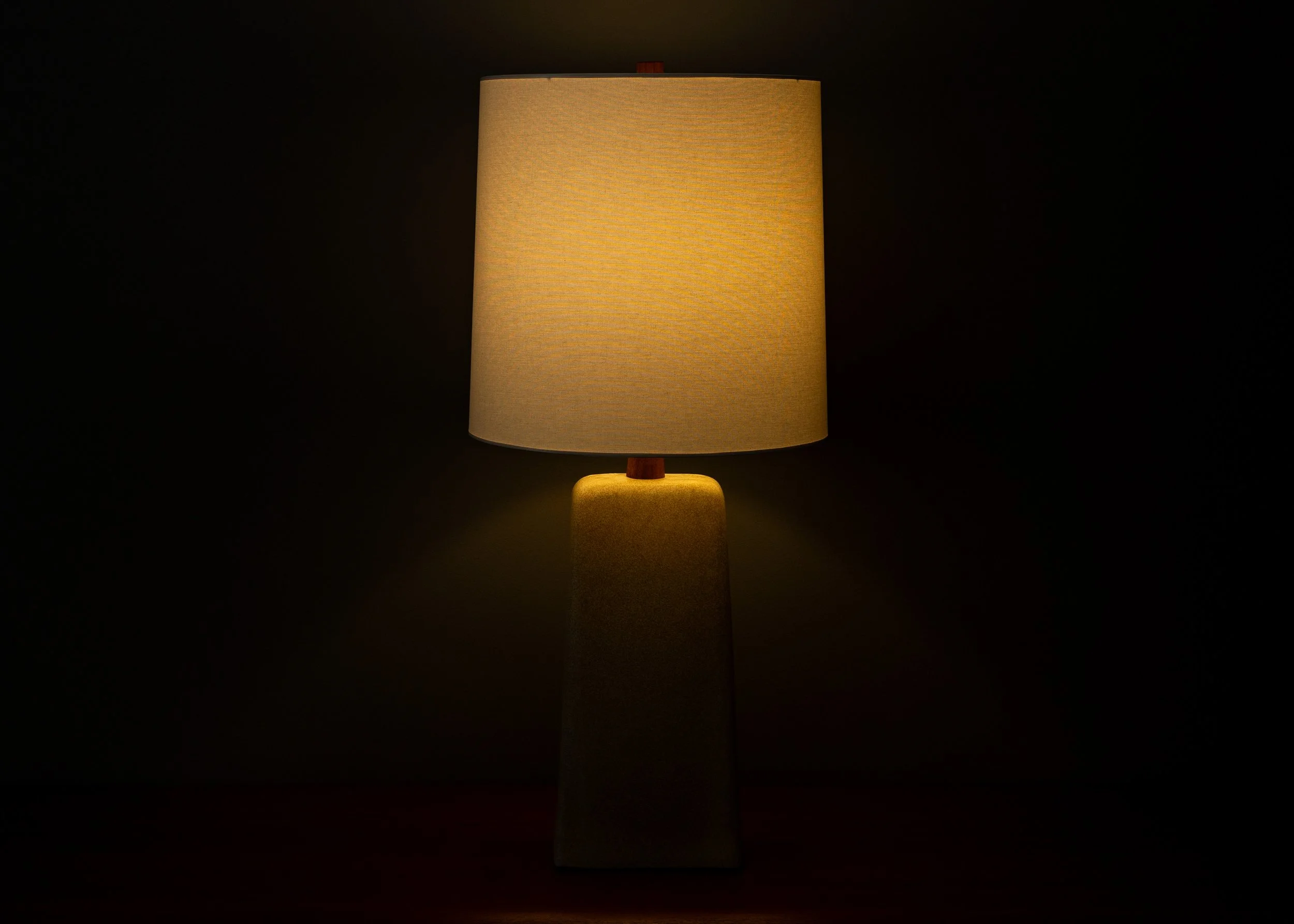 large-jane-gordon-martz-table-lamp-resideinc-8.jpg