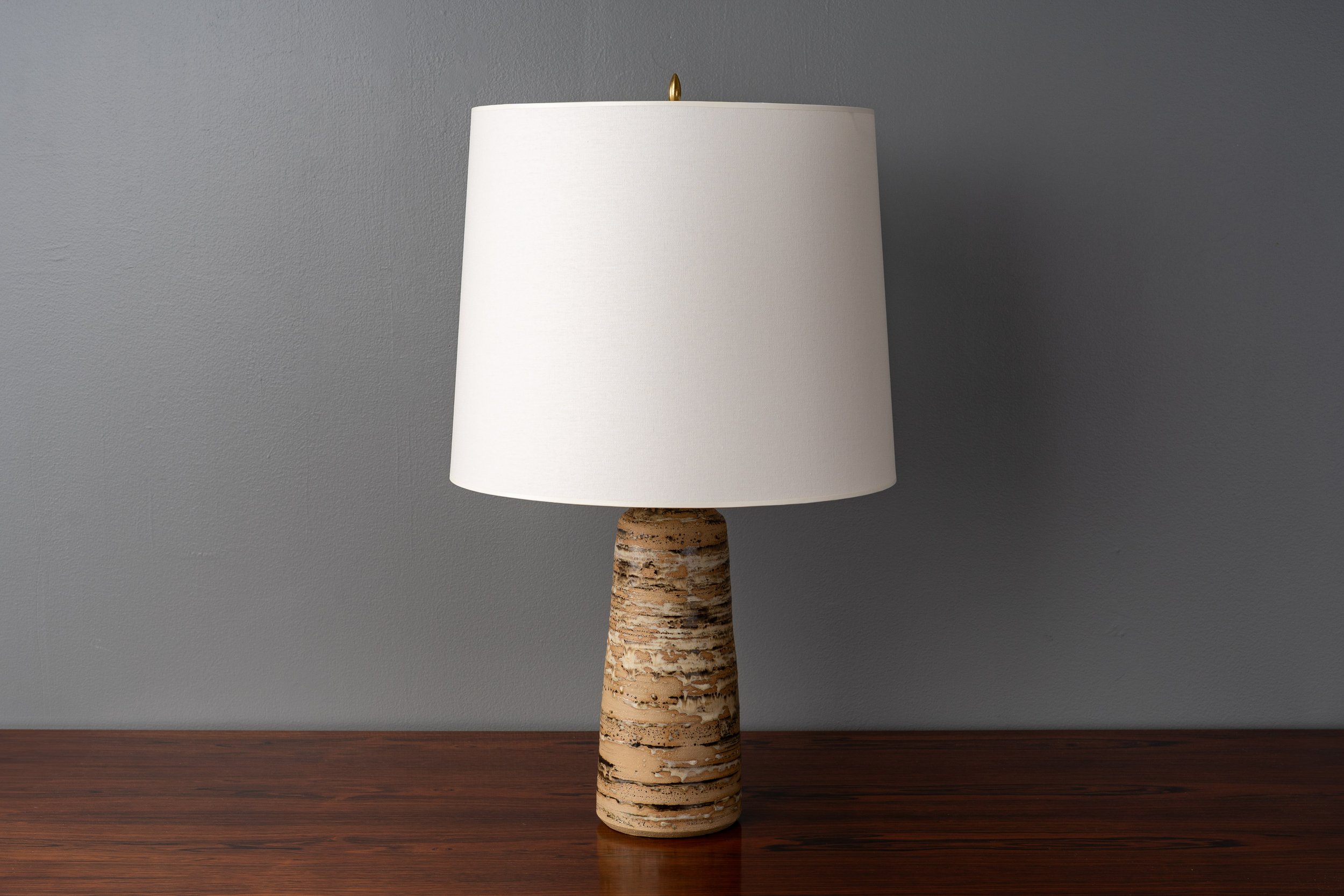 anne-appleton-clark-ceramic-table-lamp-2-resideinc-1.jpg