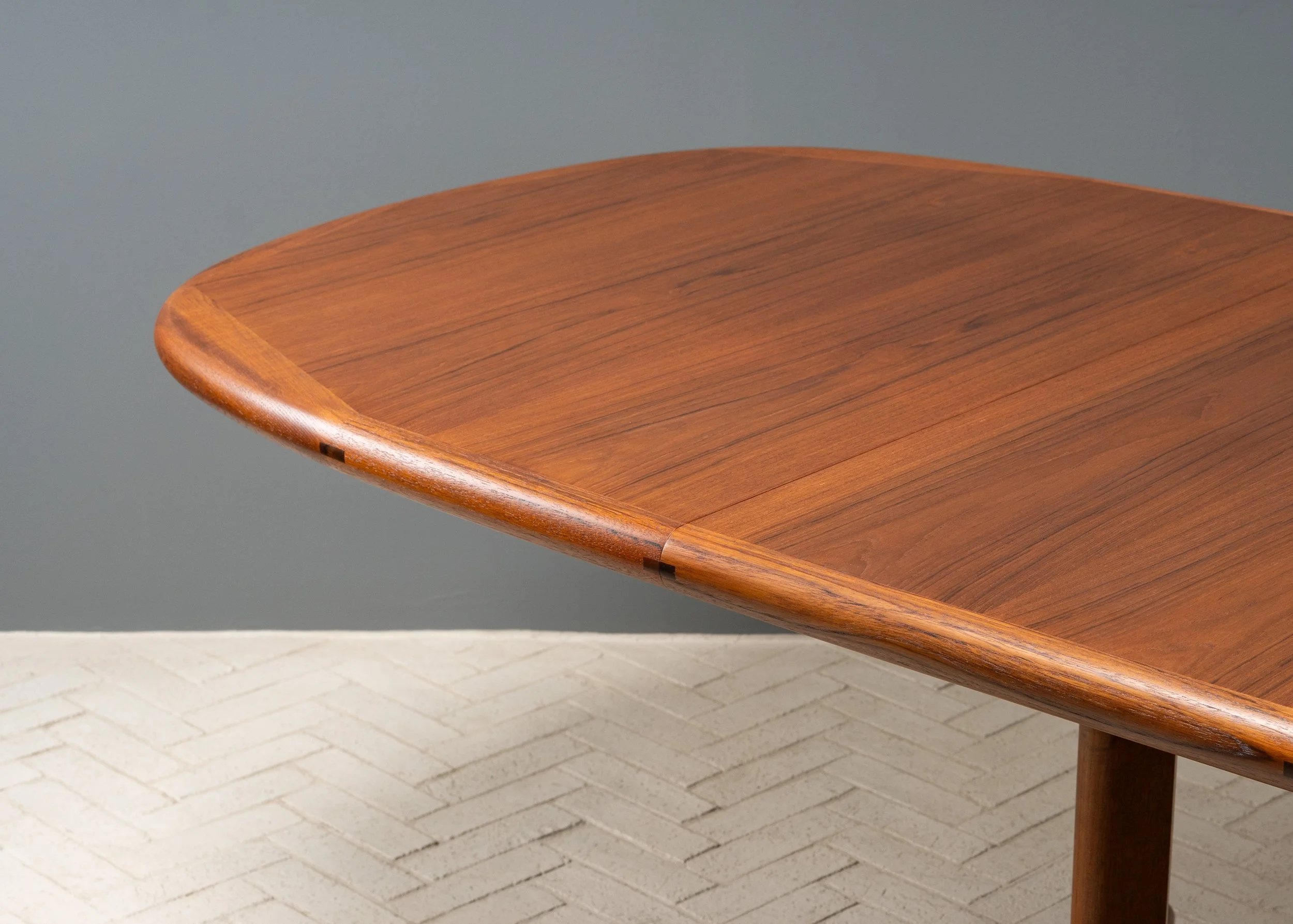 drylund-oval-teak-dining-table-reside-inc-11.jpg