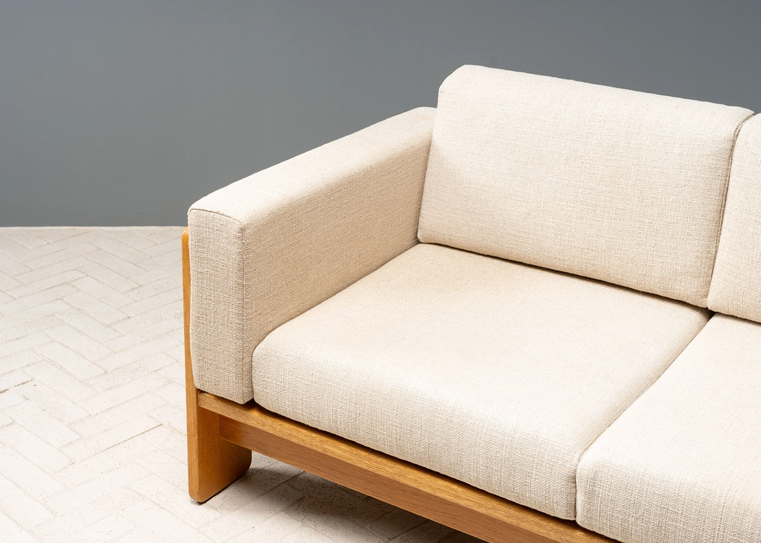 scarpa-bastiano-loveseat-reside-inc-4.jpg