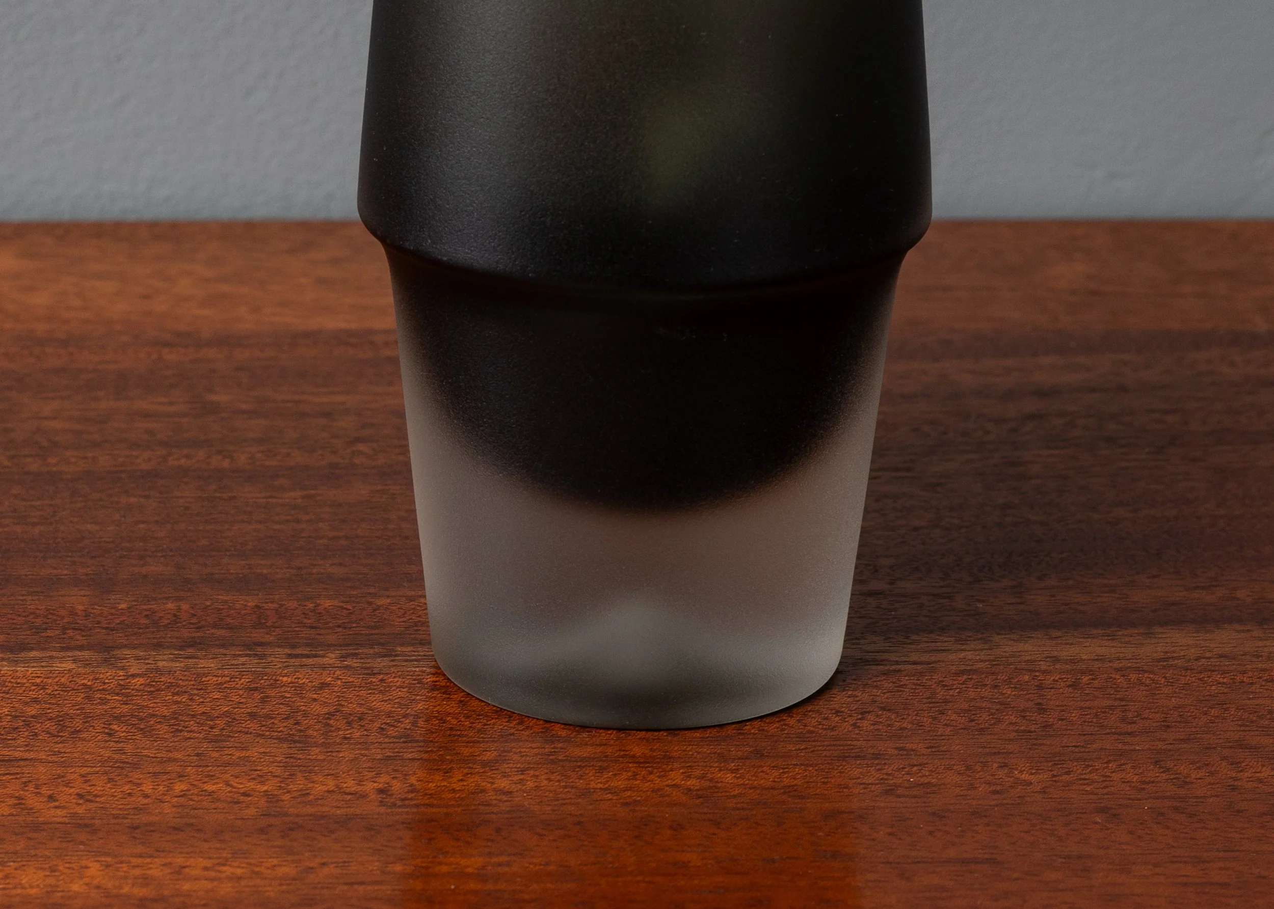 finnish-glass-vase-reside-inc-3.jpg