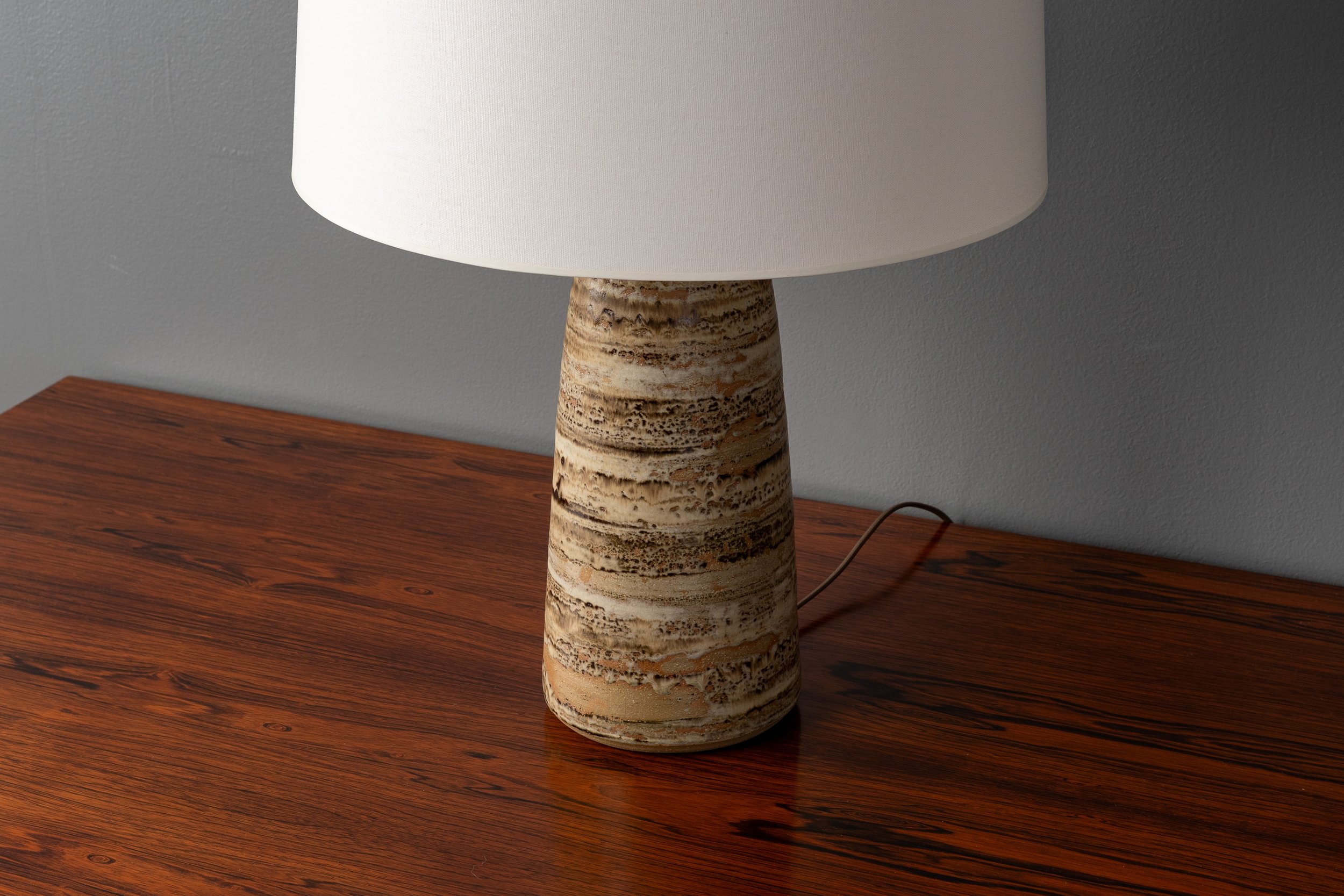 anne-appleton-clark-ceramic-table-lamp-1-resideinc-2.jpg