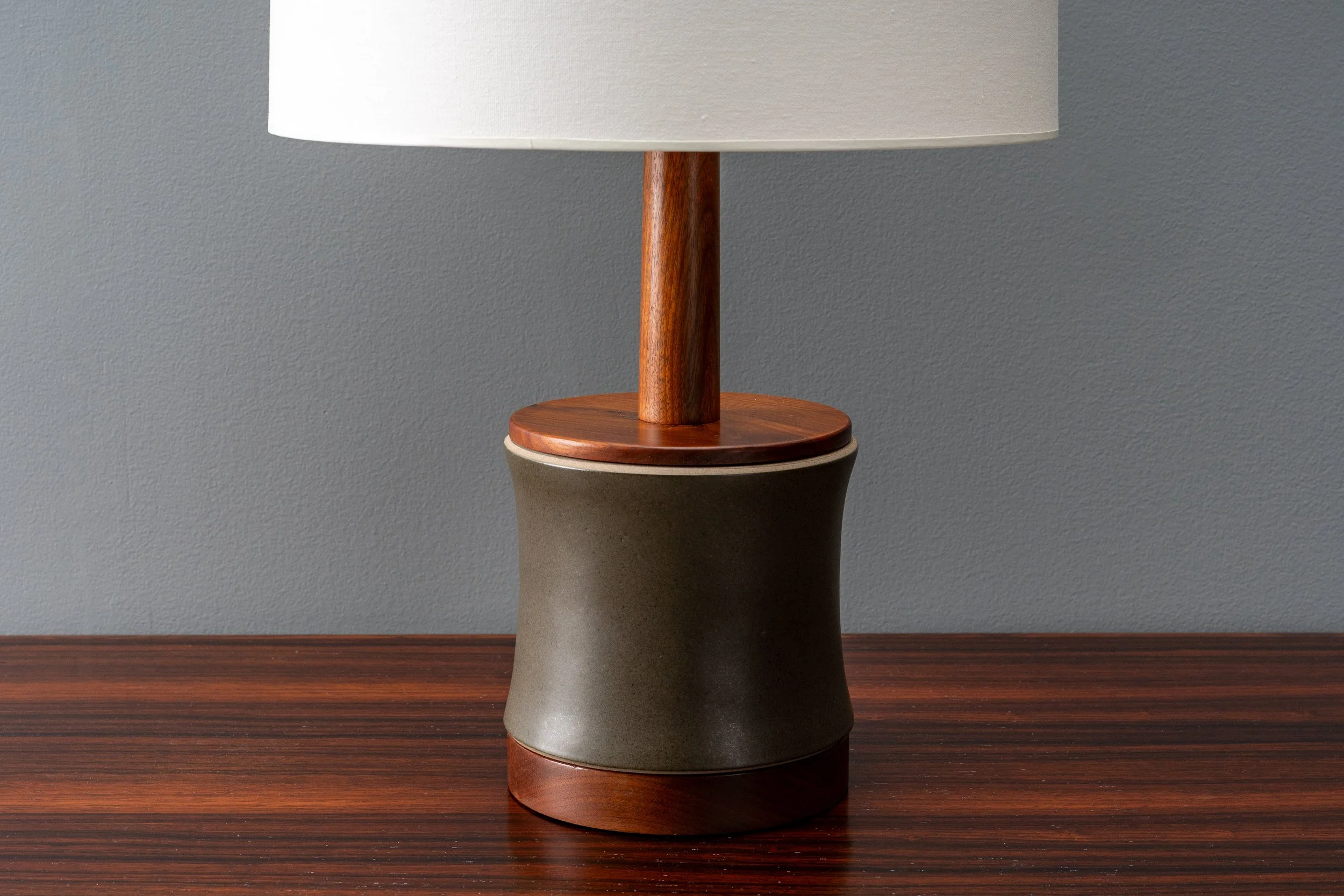 martz-ceramic-table-lamp-resideinc-3.jpg
