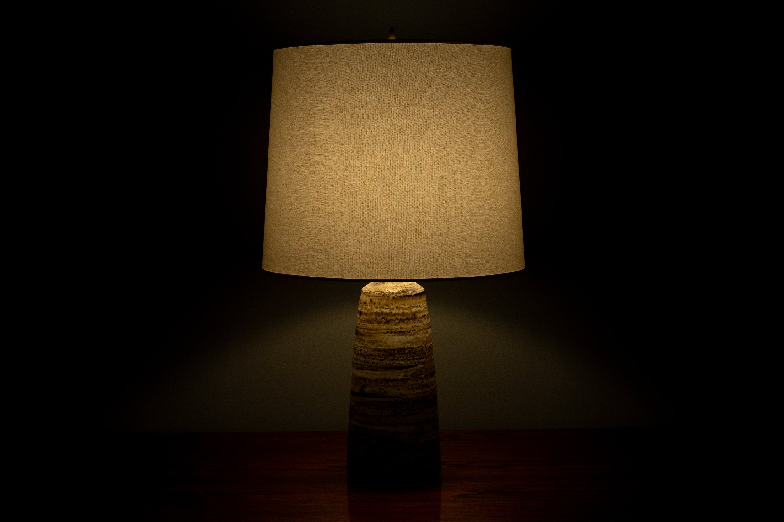 anne-appleton-clark-ceramic-table-lamp-1-resideinc-9.jpg