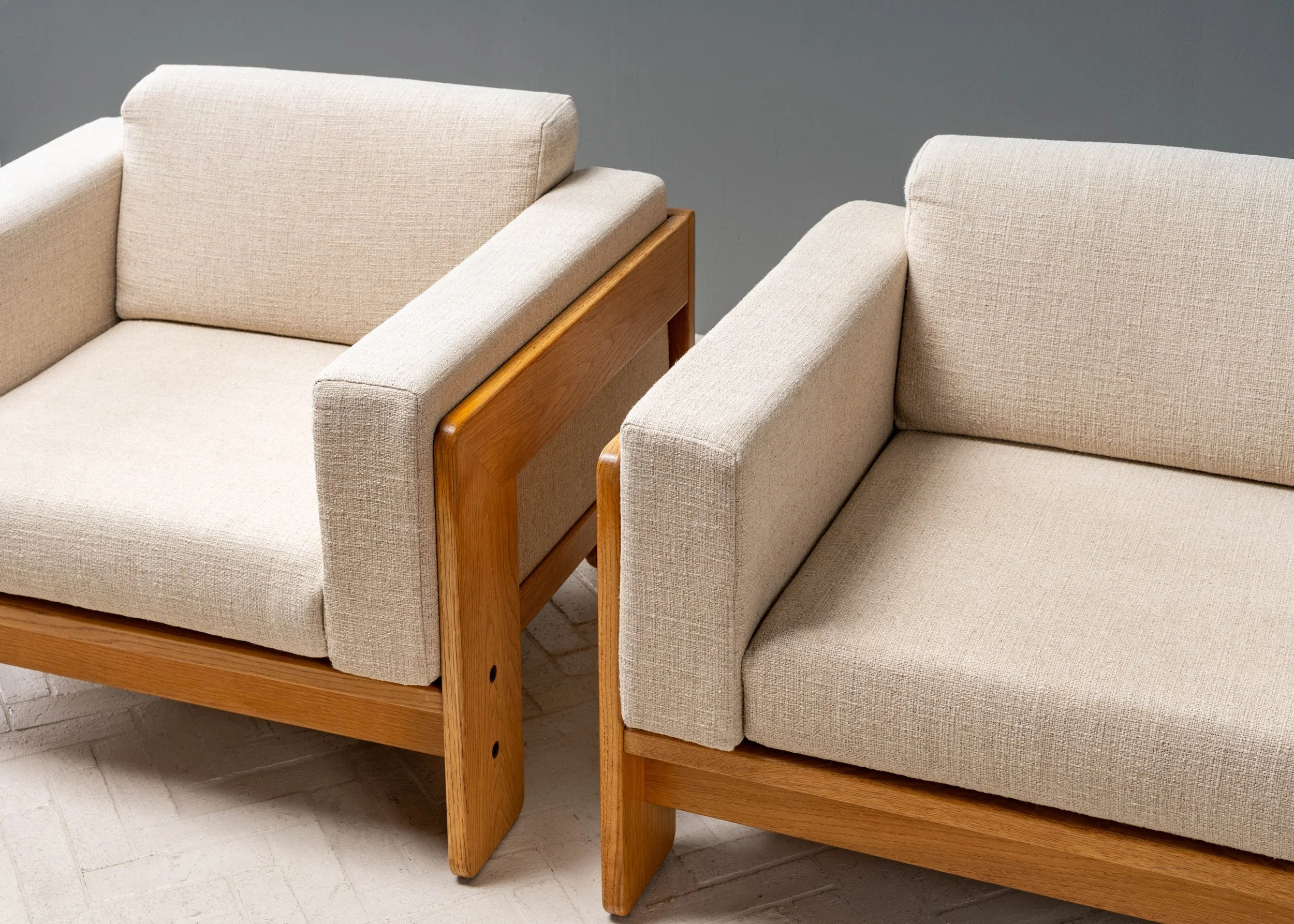 pair-of-tobia-scarpa-bastiano-oak-lounge-chairs-resideinc-3.jpg