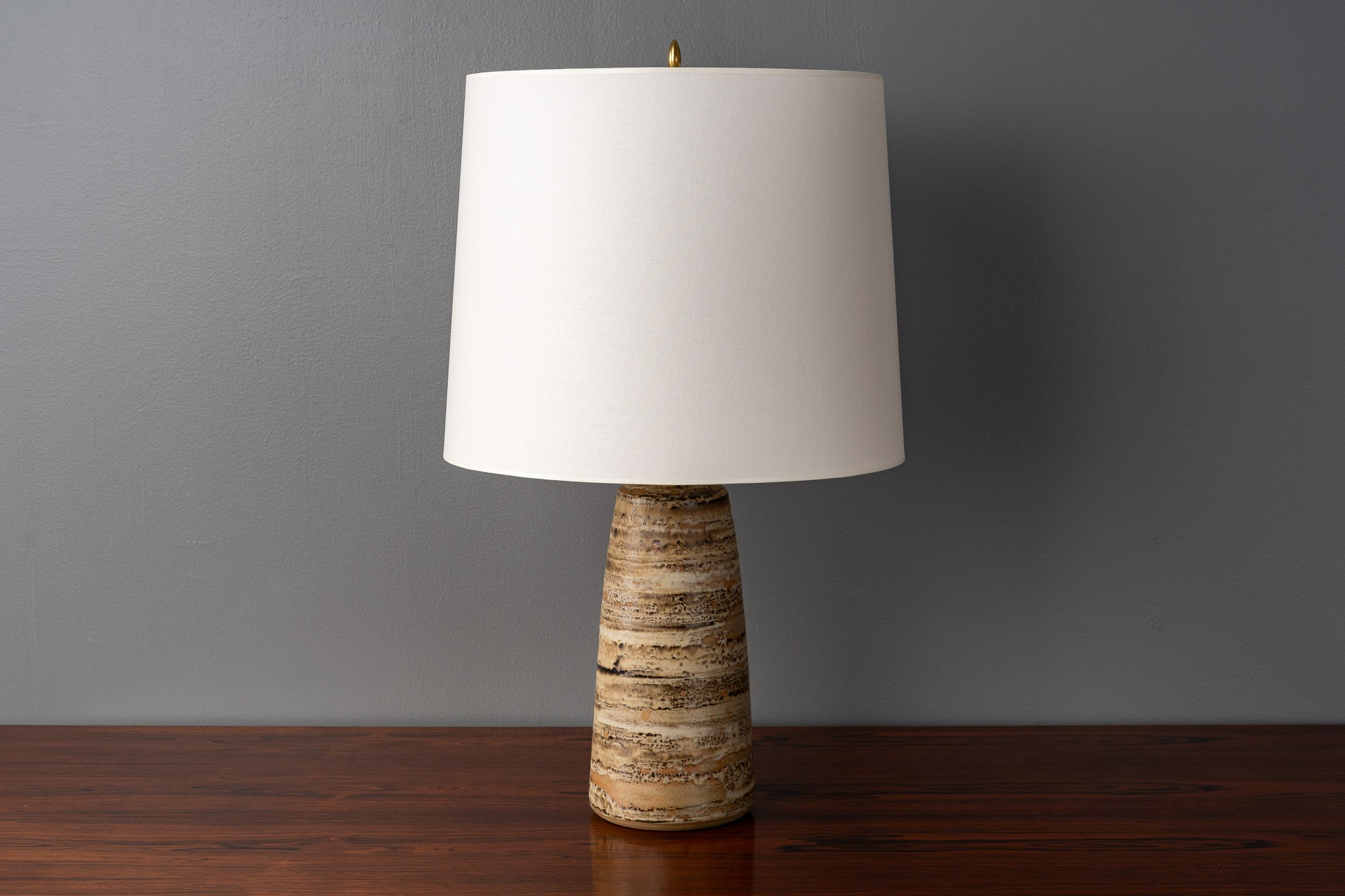 anne-appleton-clark-ceramic-table-lamp-1-resideinc-1.jpg