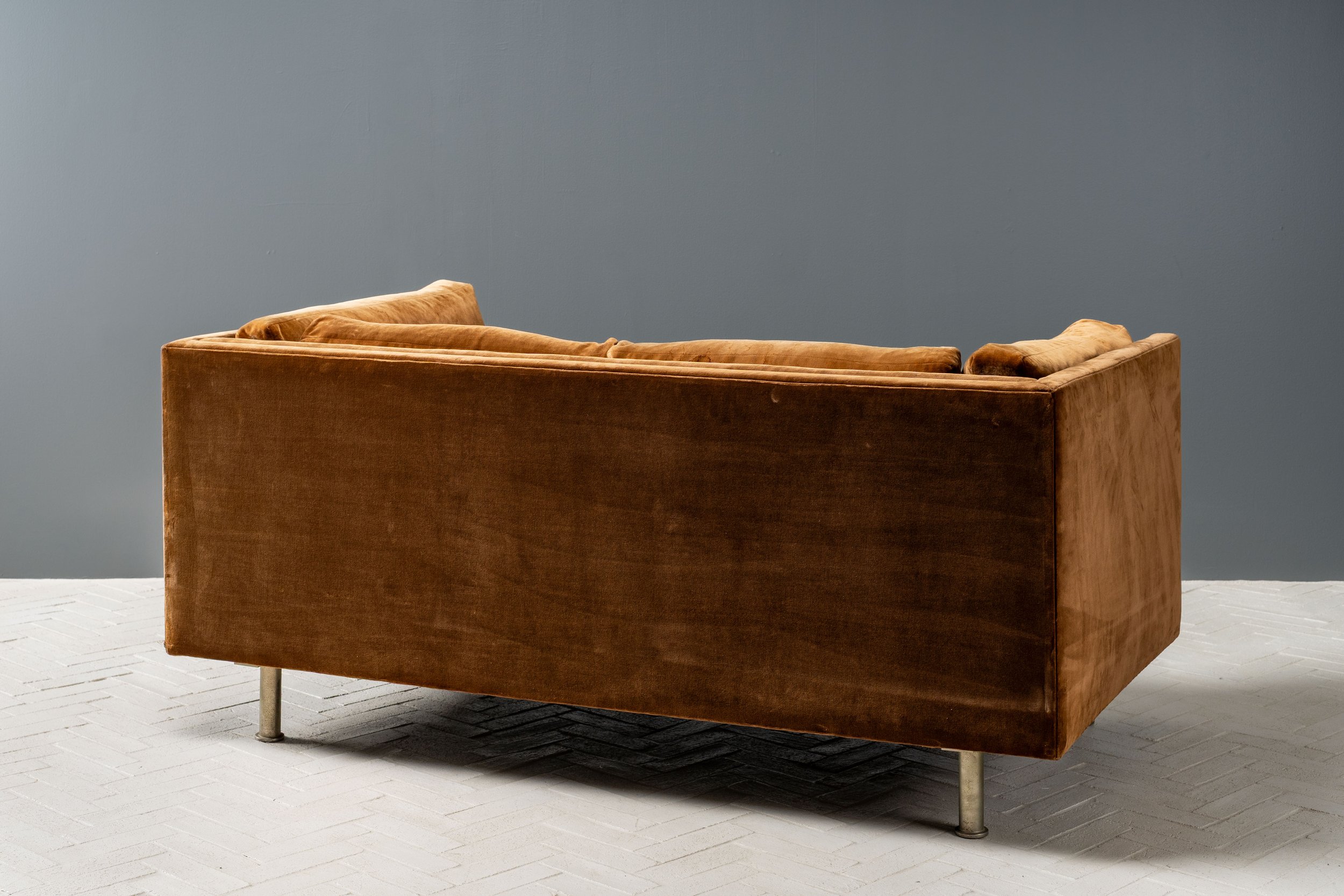 pace-tuxedo-loveseat-resideinc-11.jpg