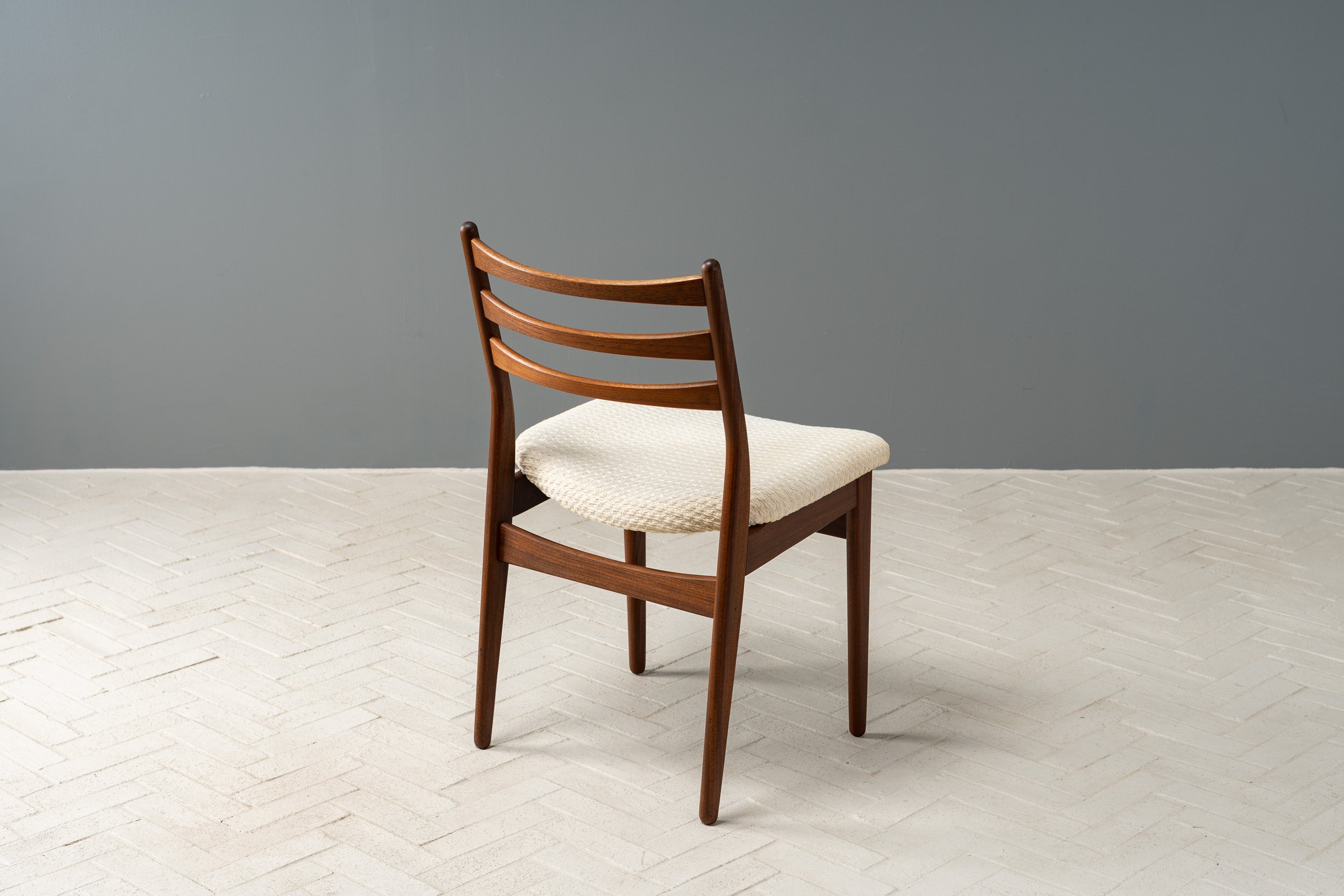 dutch-rosewood-dining-chairs-resideinc-11.jpg