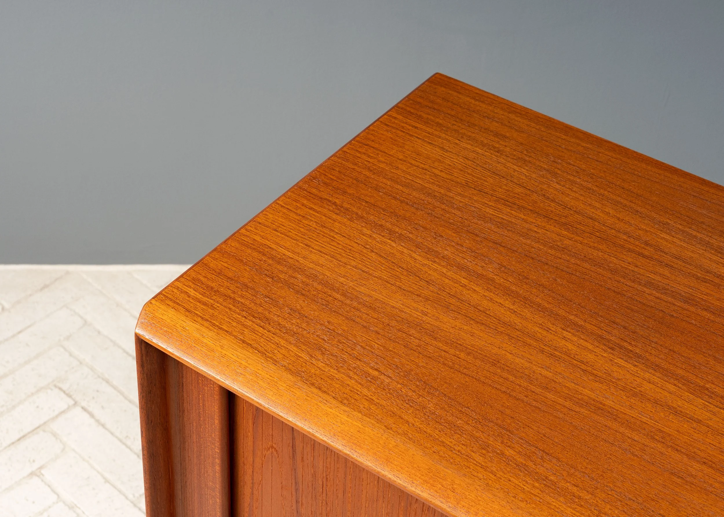 bernhard-pedersen-long-teak-sideboard-resideinc-19.jpg