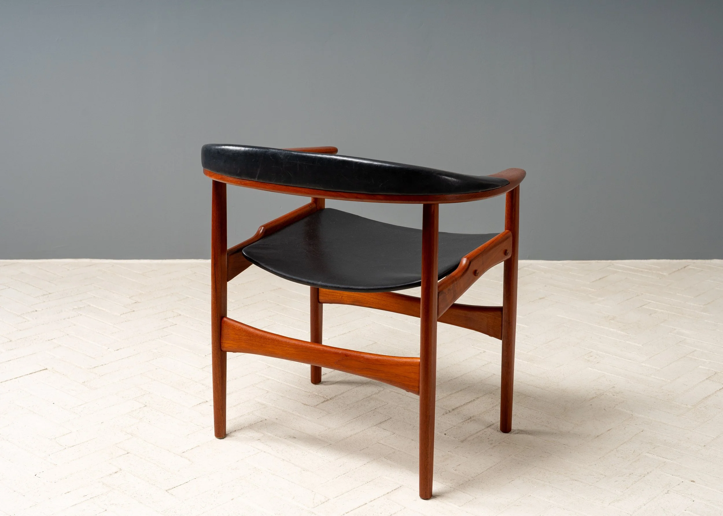 arne-hovmand-olsen-jutex-model-171-armchair-reside-inc-11.jpg