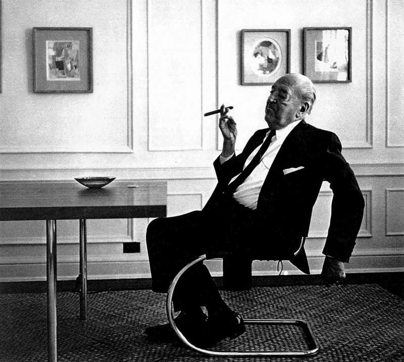 Mies.jpg