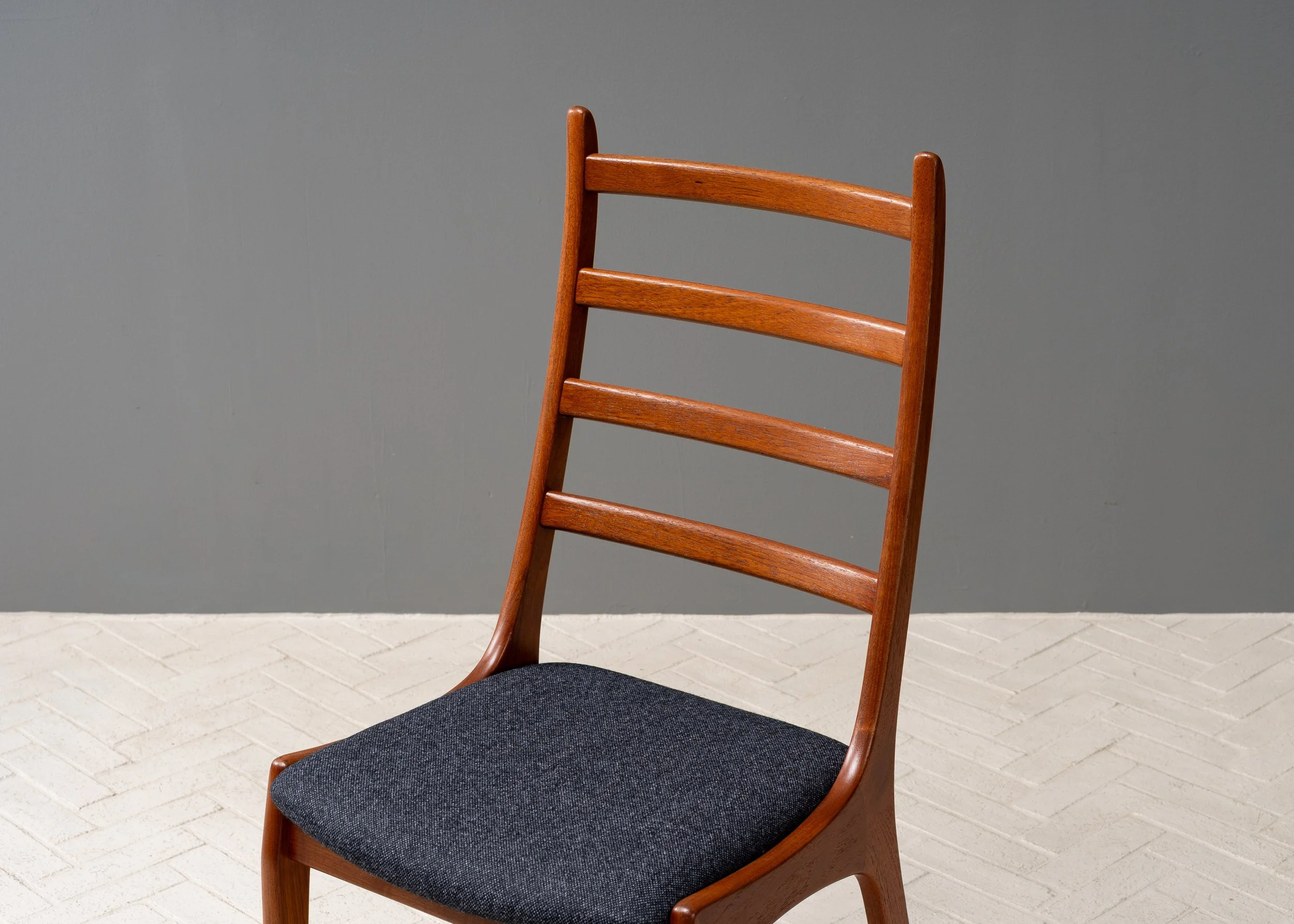 set-of-6-teak-kai-kristiansen-dining-chairs-resideinc-11.jpg