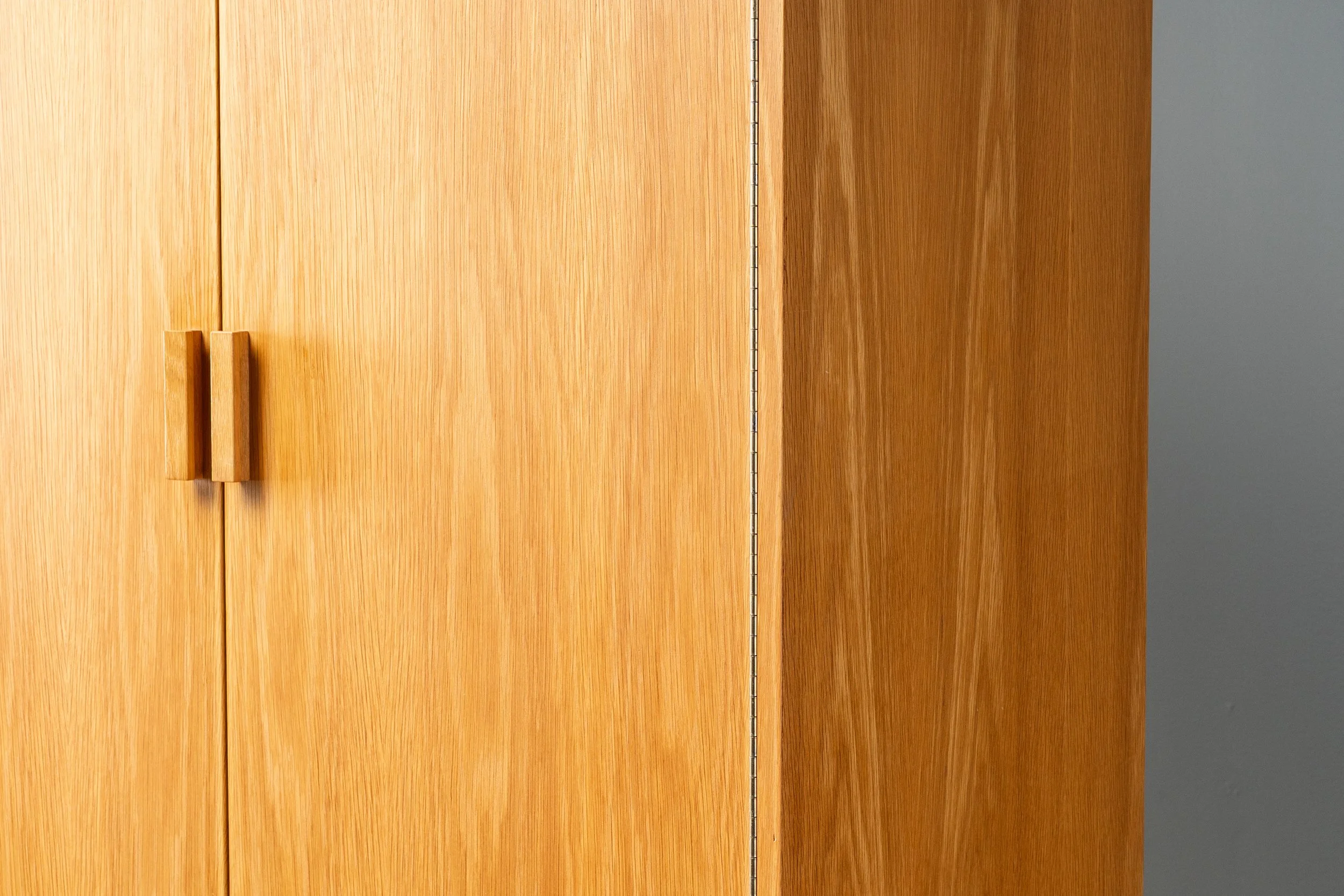 charles-webb-oak-wardrobe-resideinc-18.jpg
