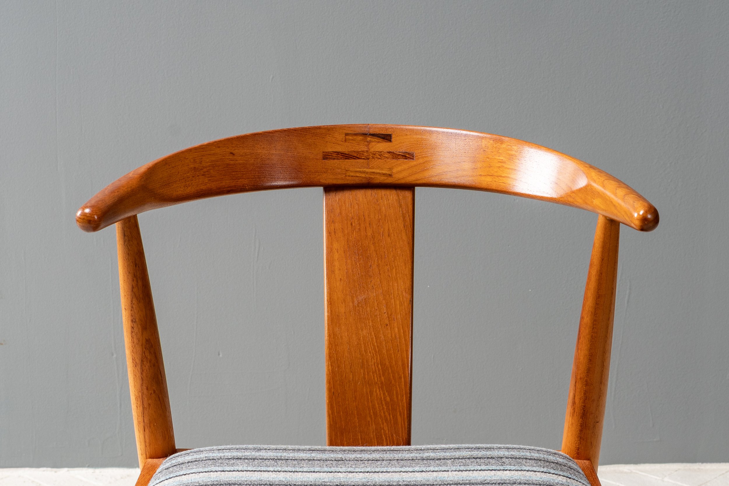 set-of-6-dyrlund-teak-dining-chairs-resideinc-14.jpg
