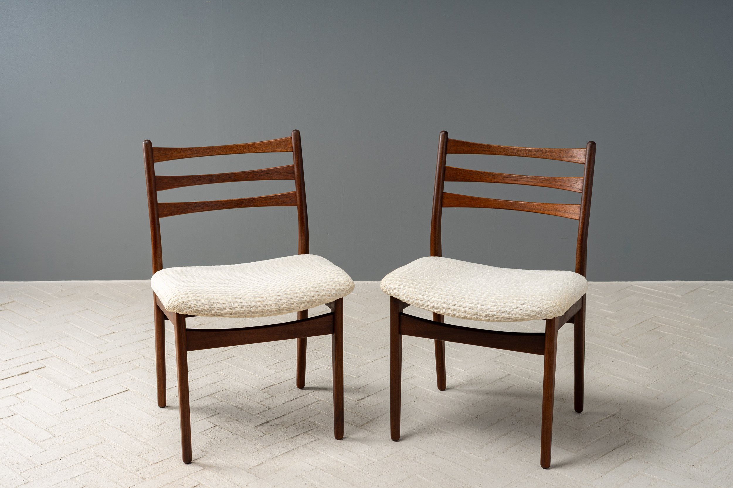 dutch-rosewood-dining-chairs-resideinc-8.jpg
