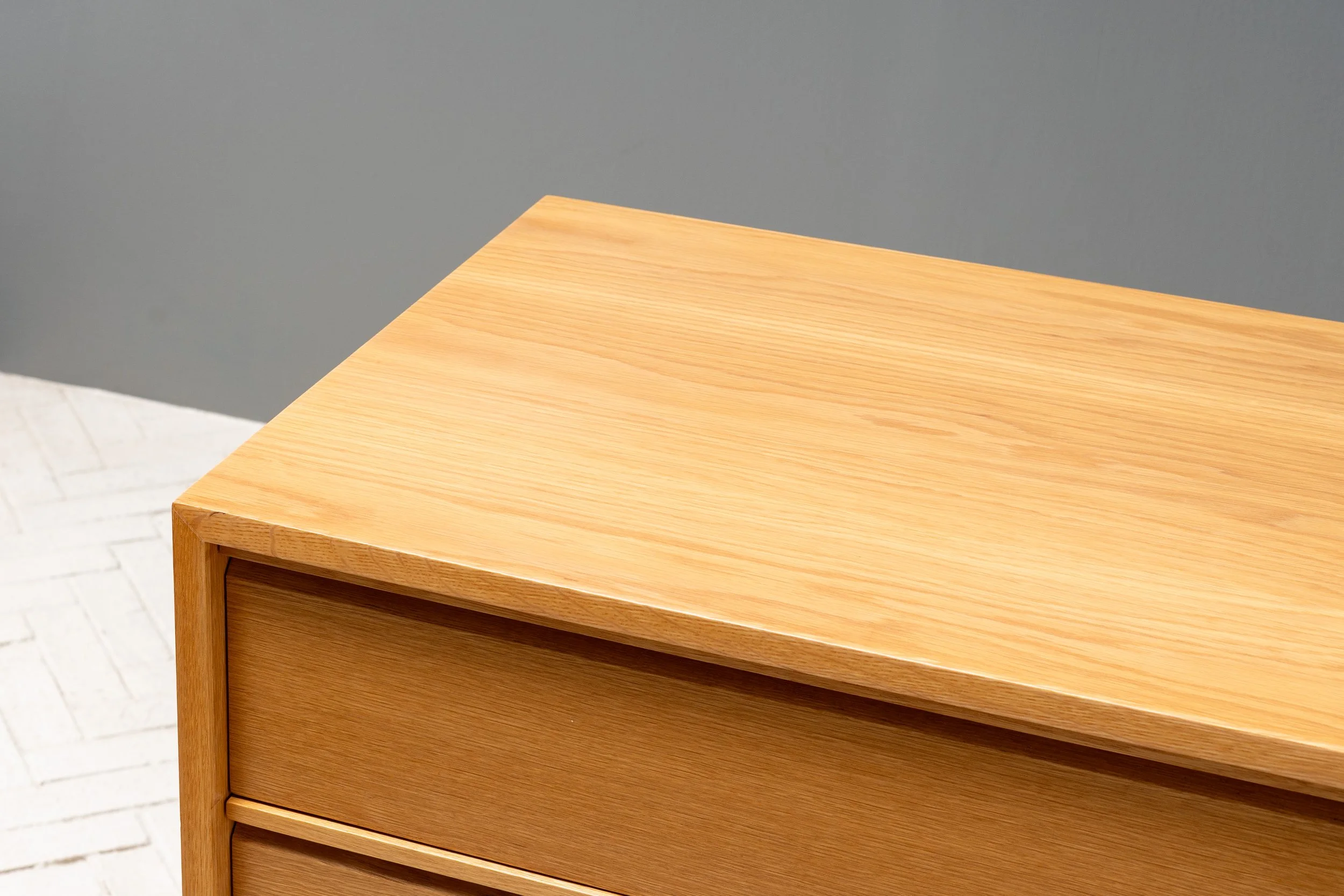 charles-webb-sixties-series-oak-chest-aug2025-resideinc-1.jpg
