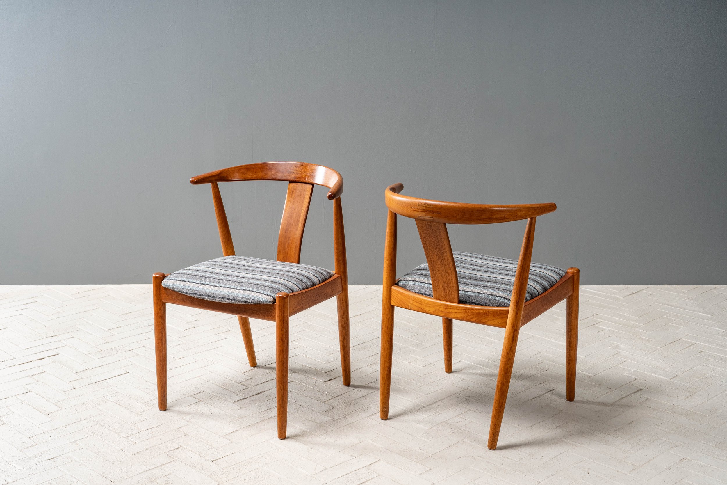 set-of-6-dyrlund-teak-dining-chairs-resideinc-7.jpg