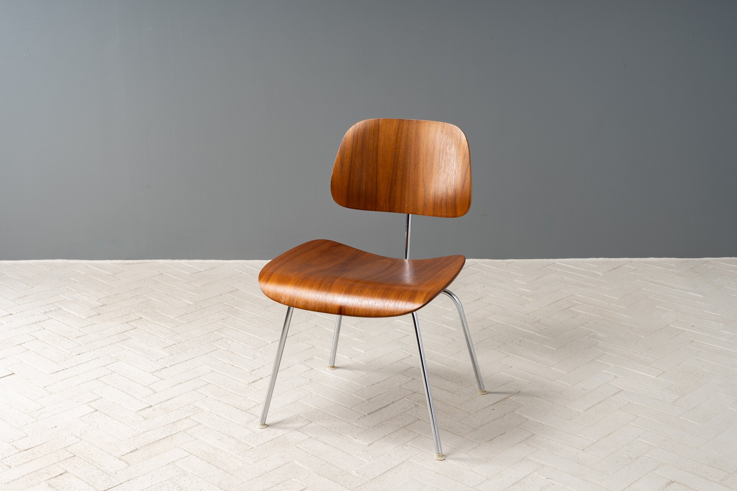 eames-dcm-chair-resideinc-2.jpg